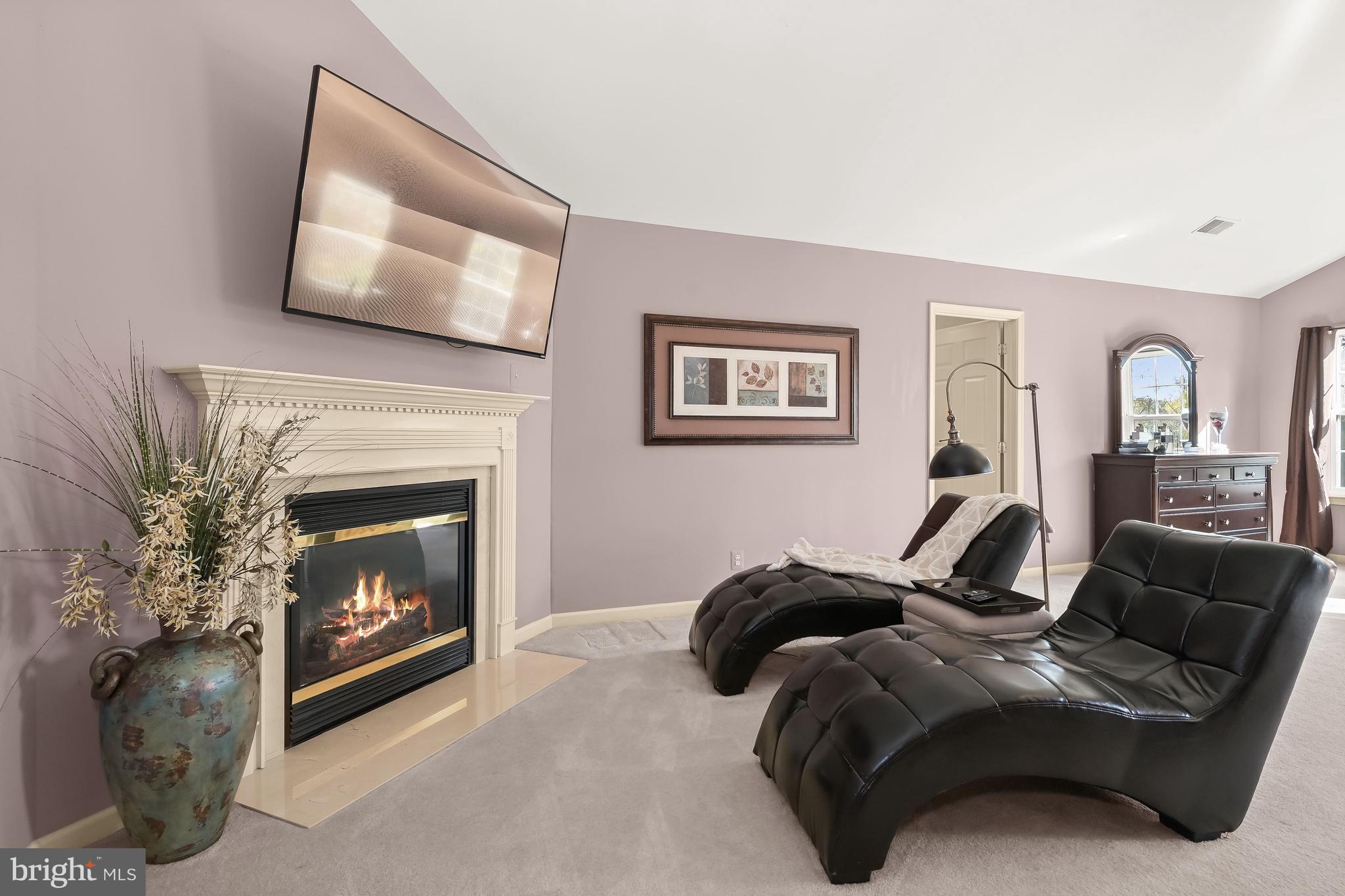 OLD COURT GARDENS - Residential