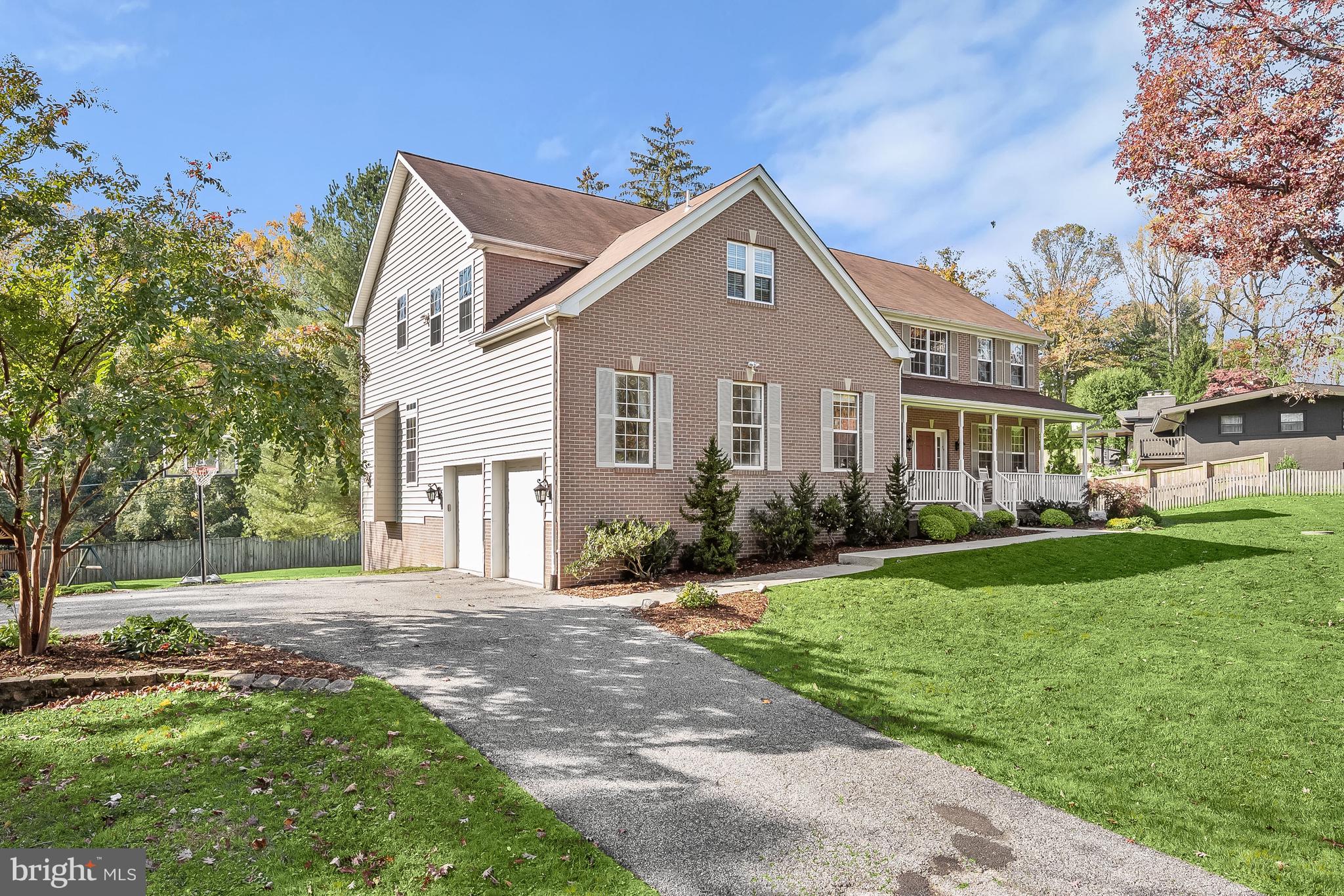 OLD COURT GARDENS - Residential
