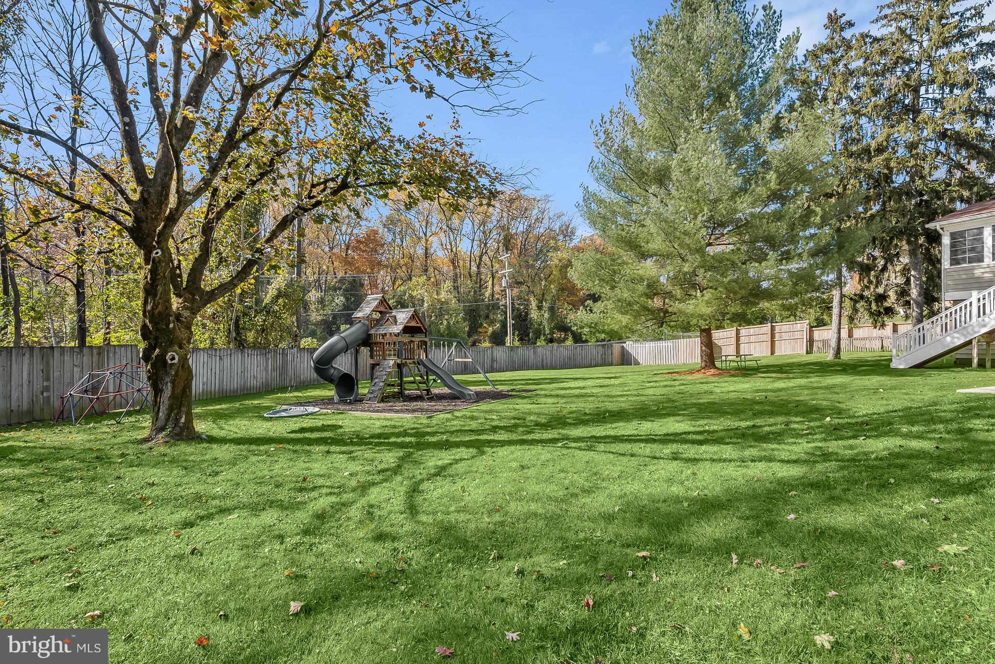 OLD COURT GARDENS - Residential
