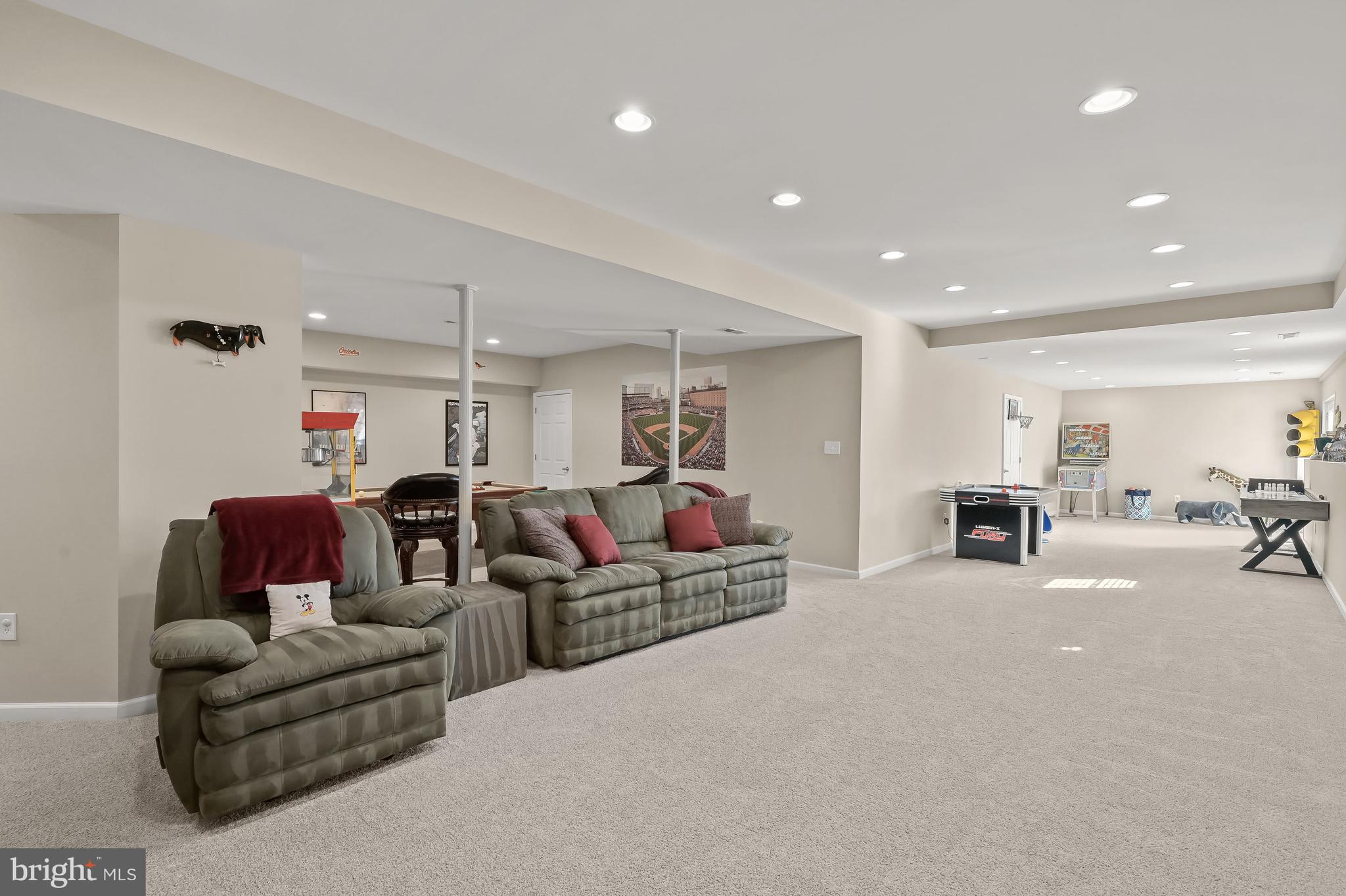 OLD COURT GARDENS - Residential