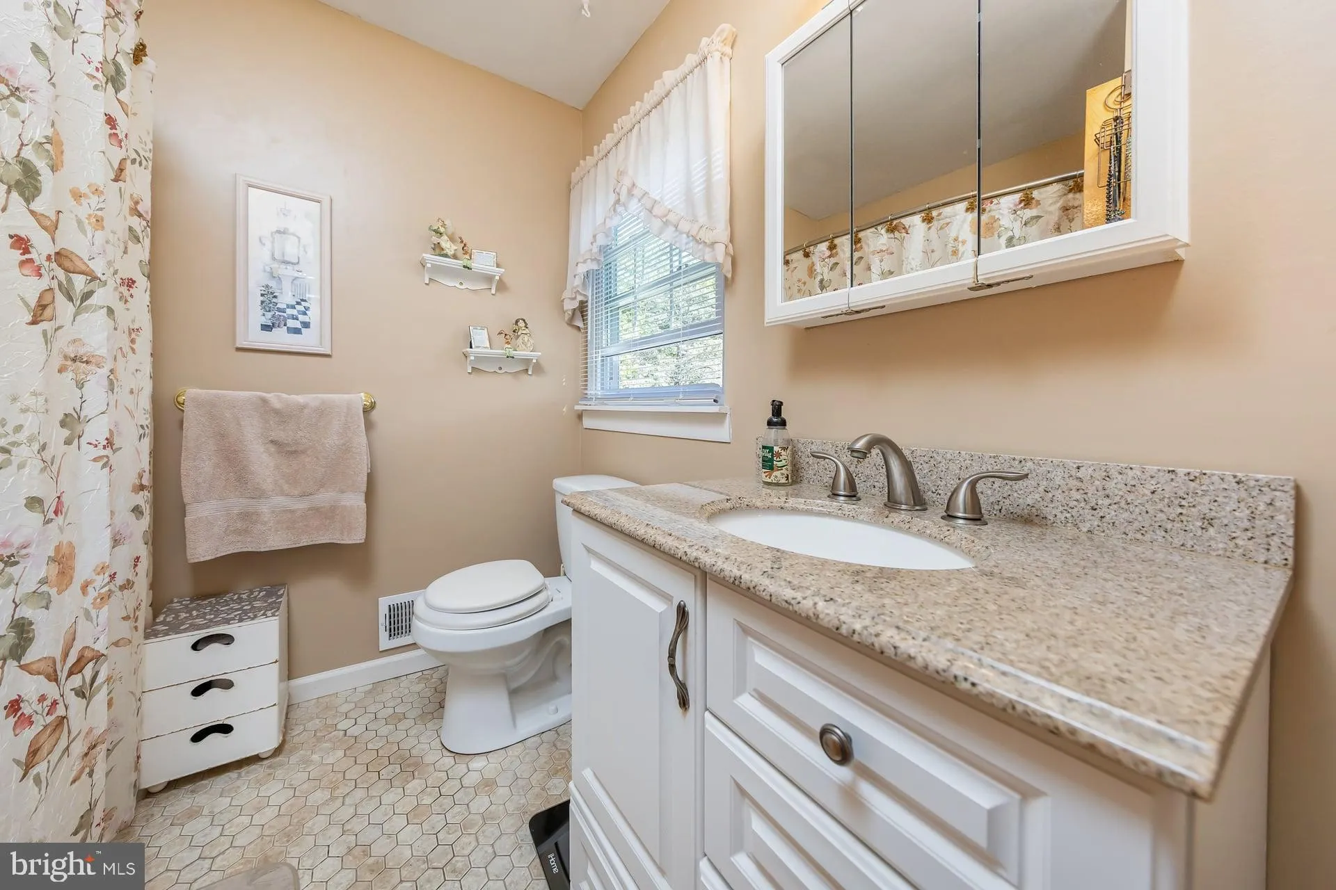 Atco, New Jersey 08004, United States, 4 Bedrooms Bedrooms, ,3 BathroomsBathrooms,Residential,Active,223777