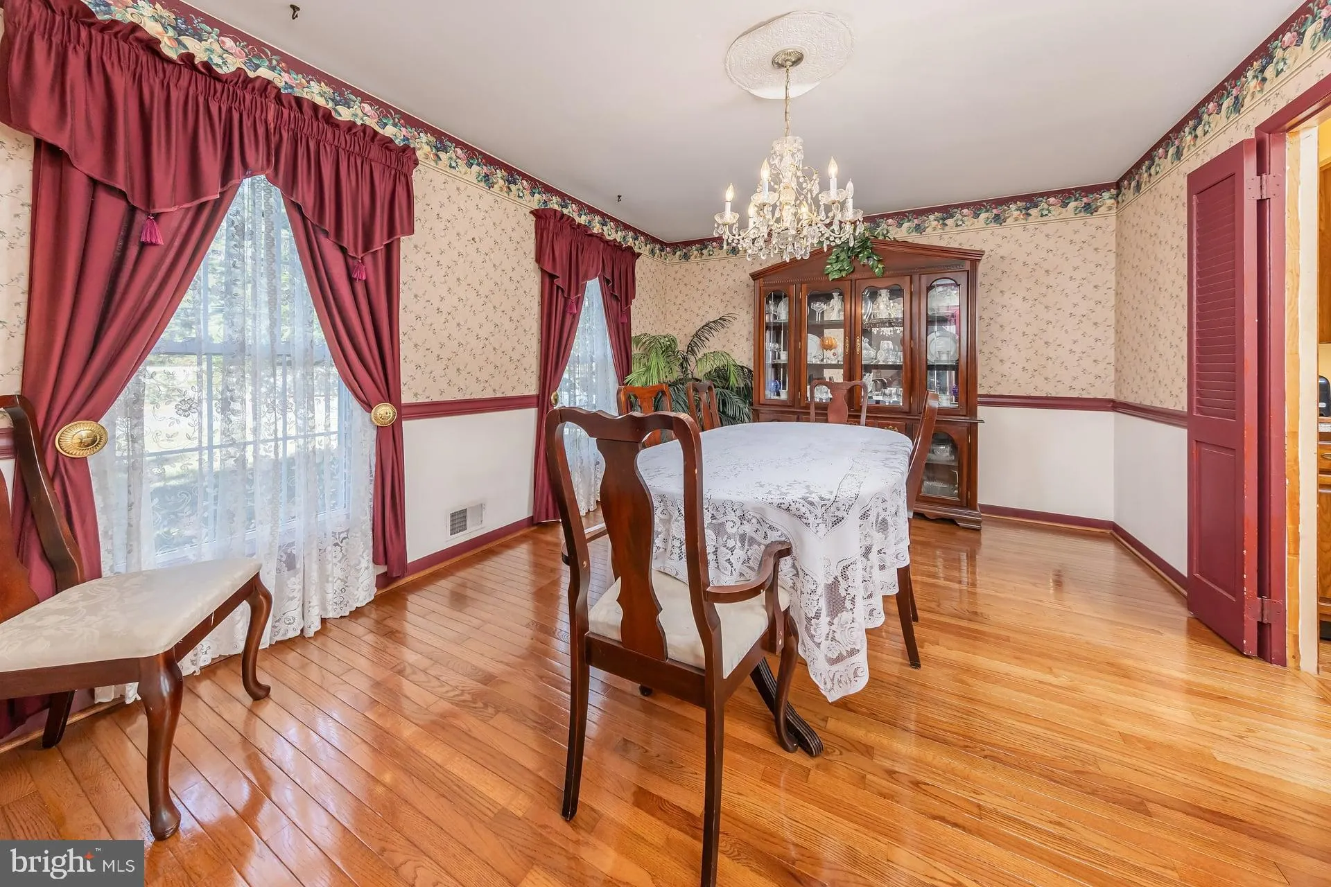 Atco, New Jersey 08004, United States, 4 Bedrooms Bedrooms, ,3 BathroomsBathrooms,Residential,Active,223777