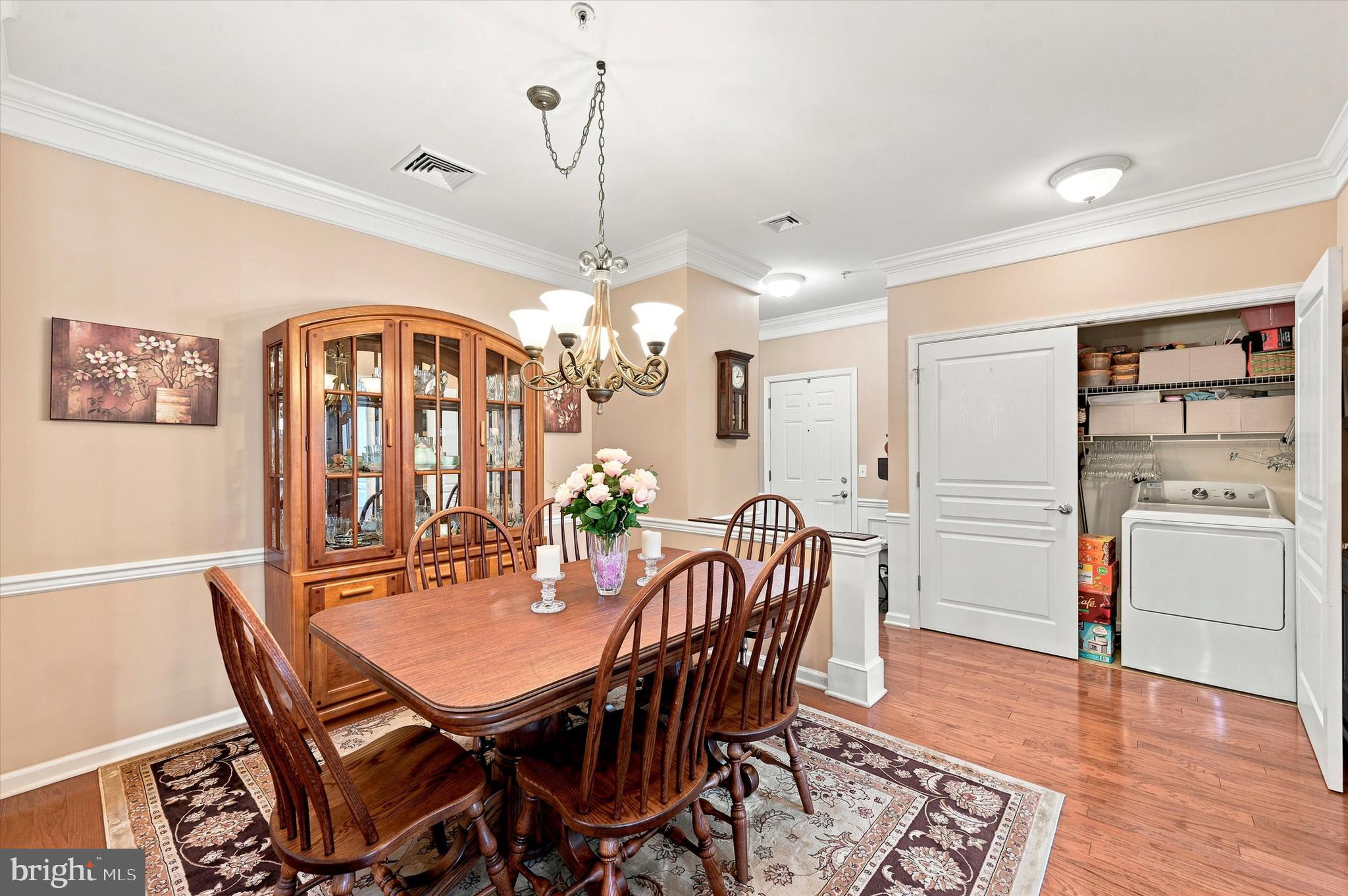 421 CREEKSIDE DRIVE