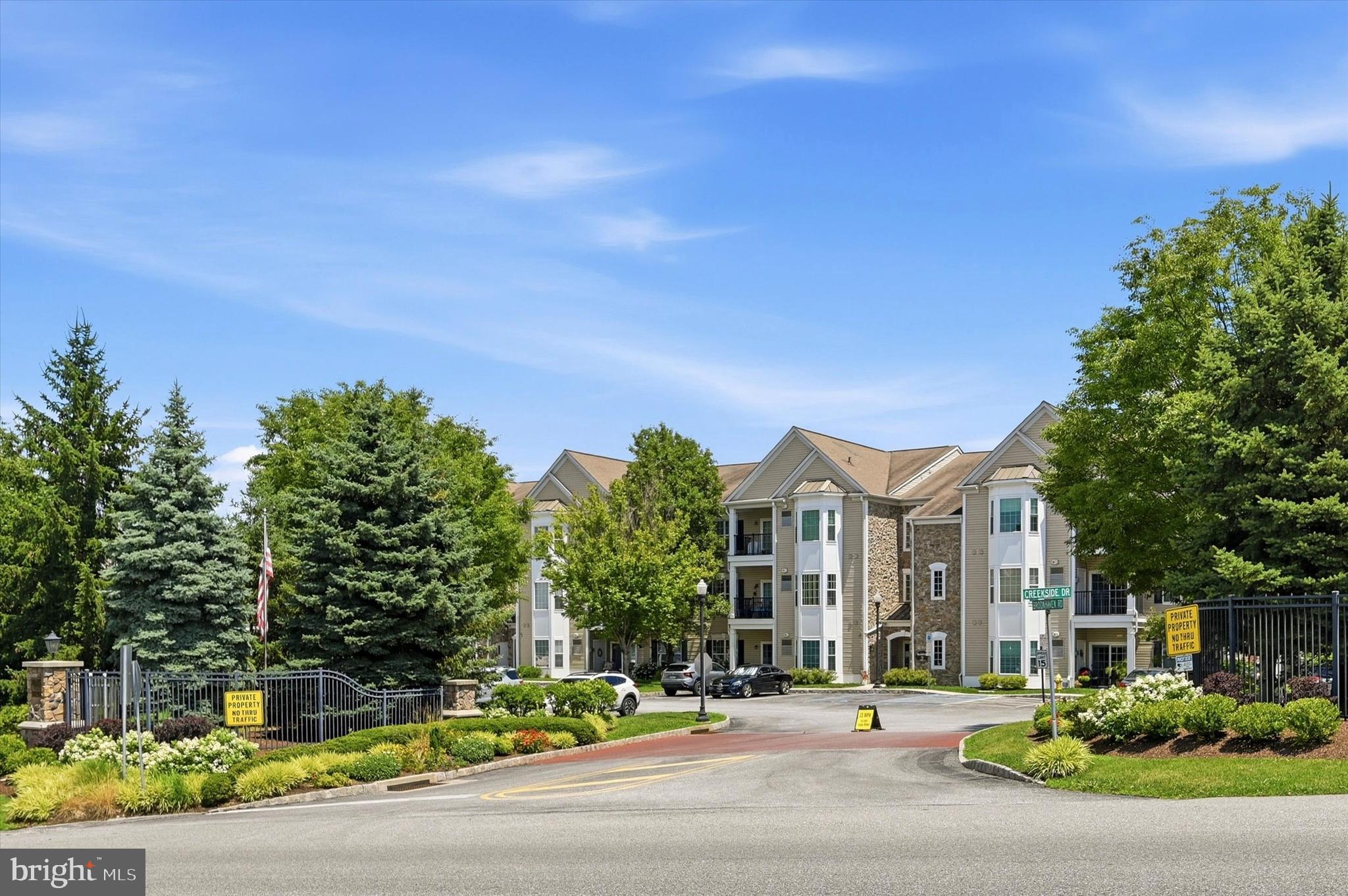 421 CREEKSIDE DRIVE