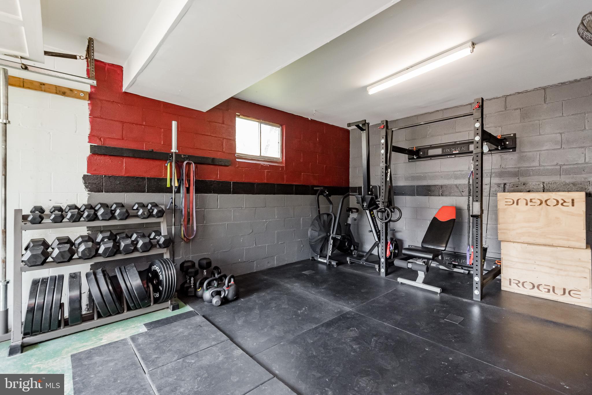 BENFIELD MANOR - Residential