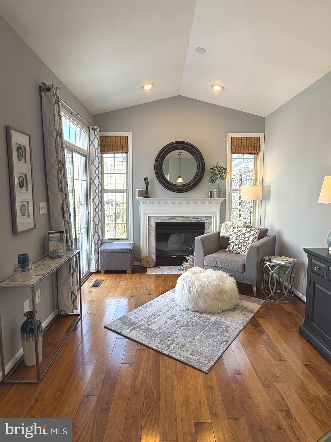 20554 BANBURY SQUARE