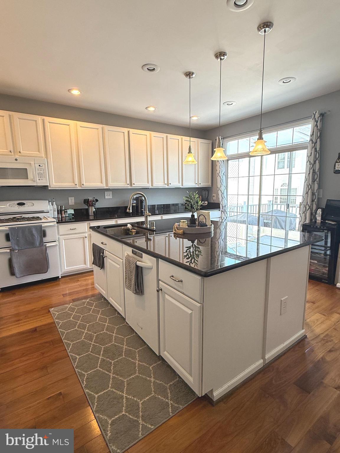 20554 BANBURY SQUARE