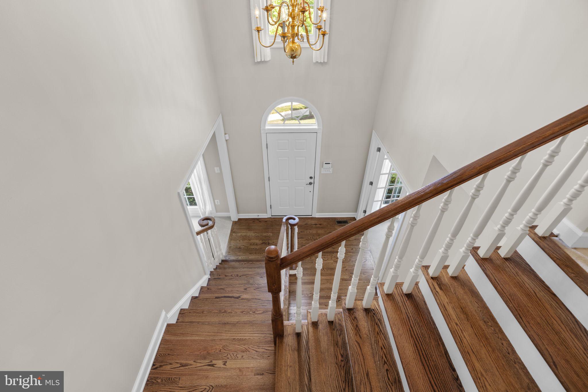 CRESTWOOD - Residential