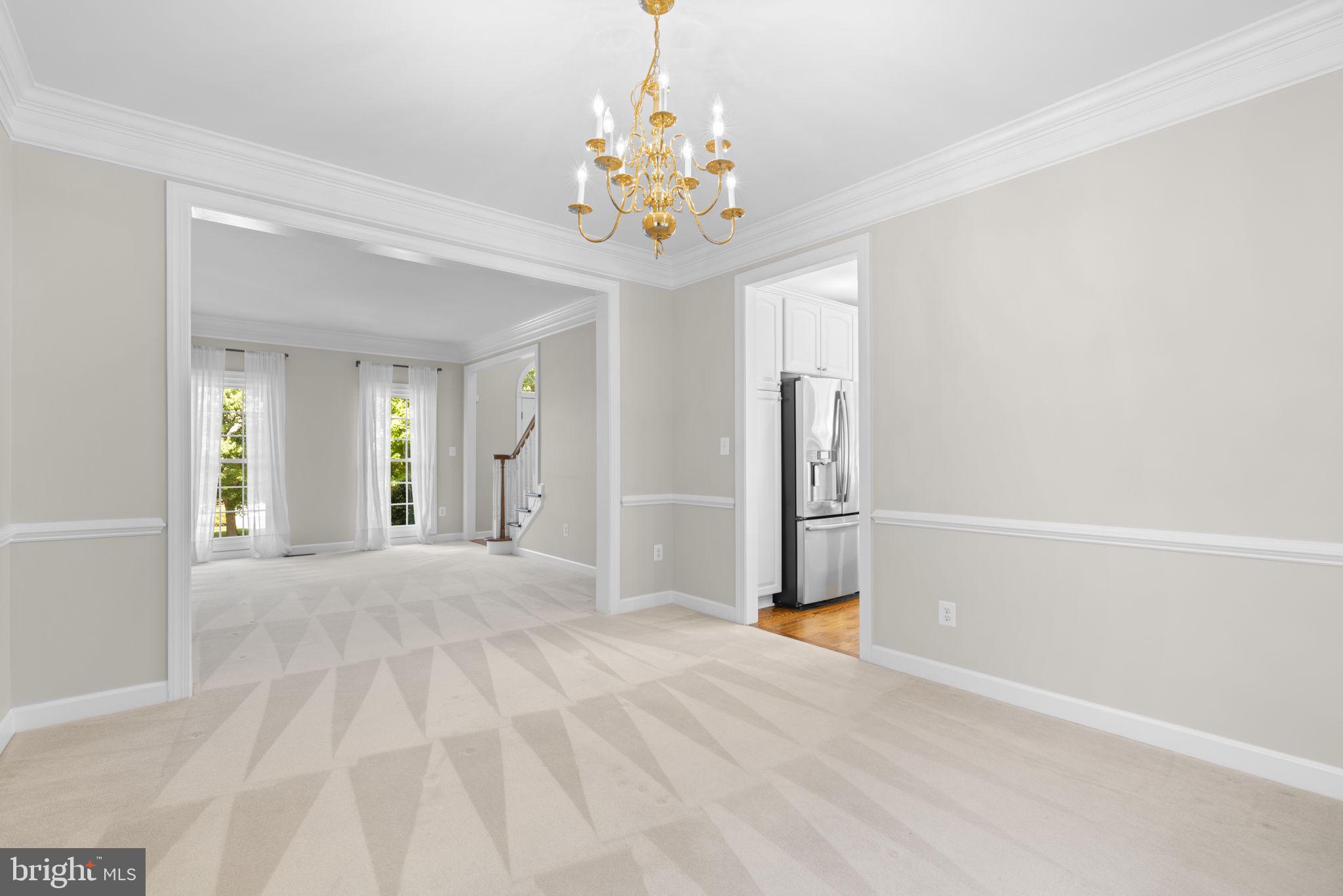 CRESTWOOD - Residential