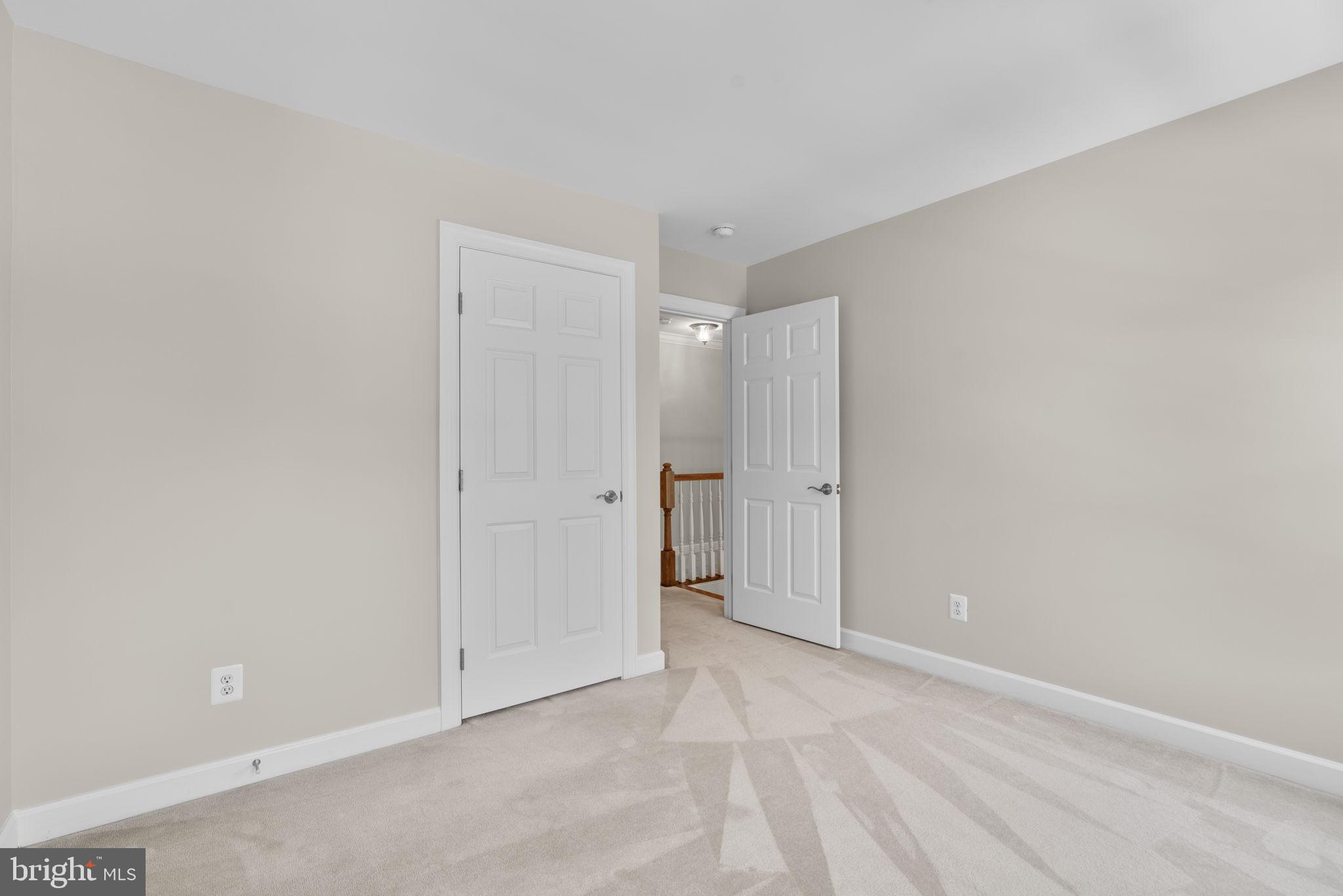 CRESTWOOD - Residential