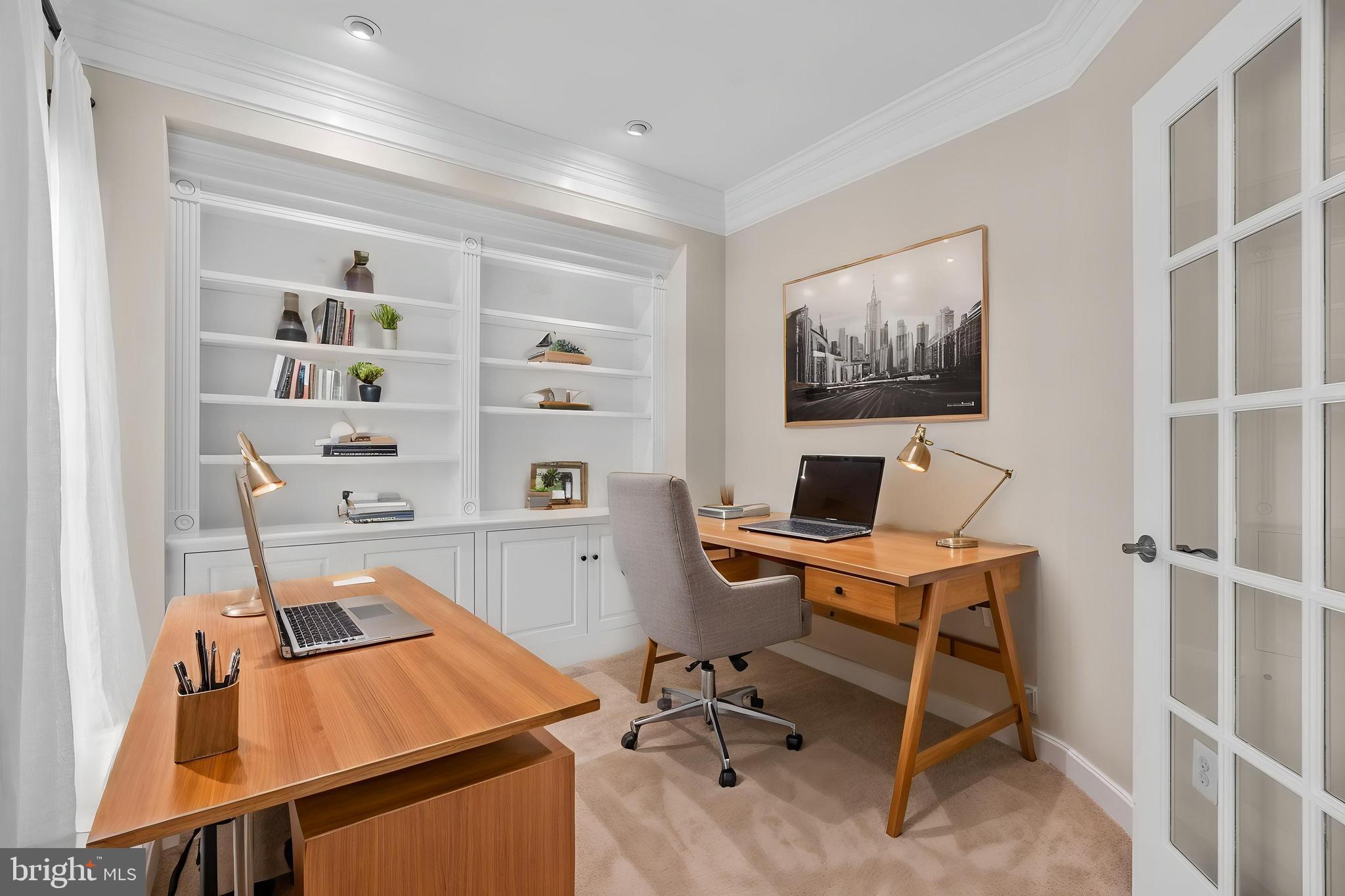 CRESTWOOD - Residential