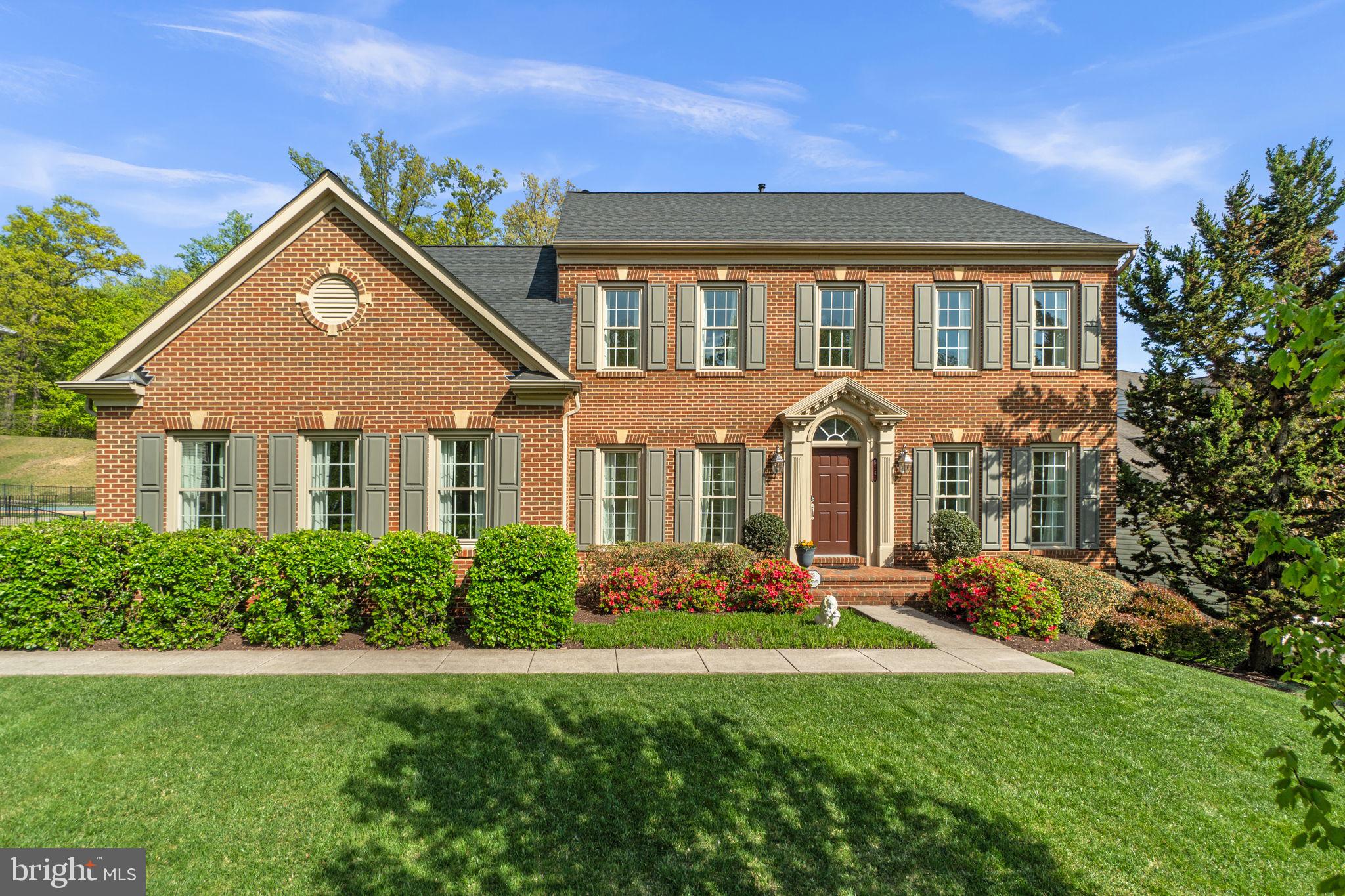 5141 CRESTWOOD LANE