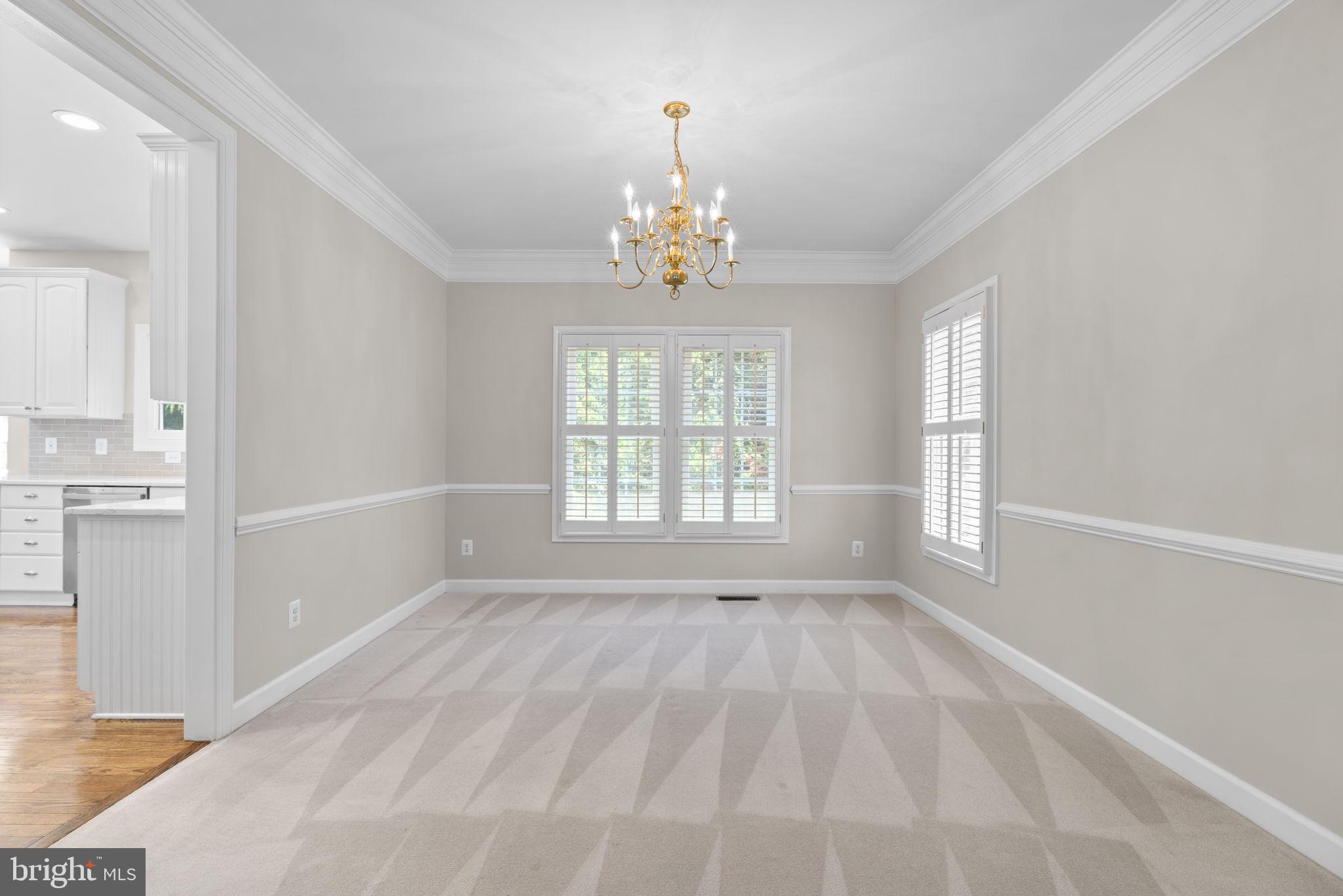CRESTWOOD - Residential