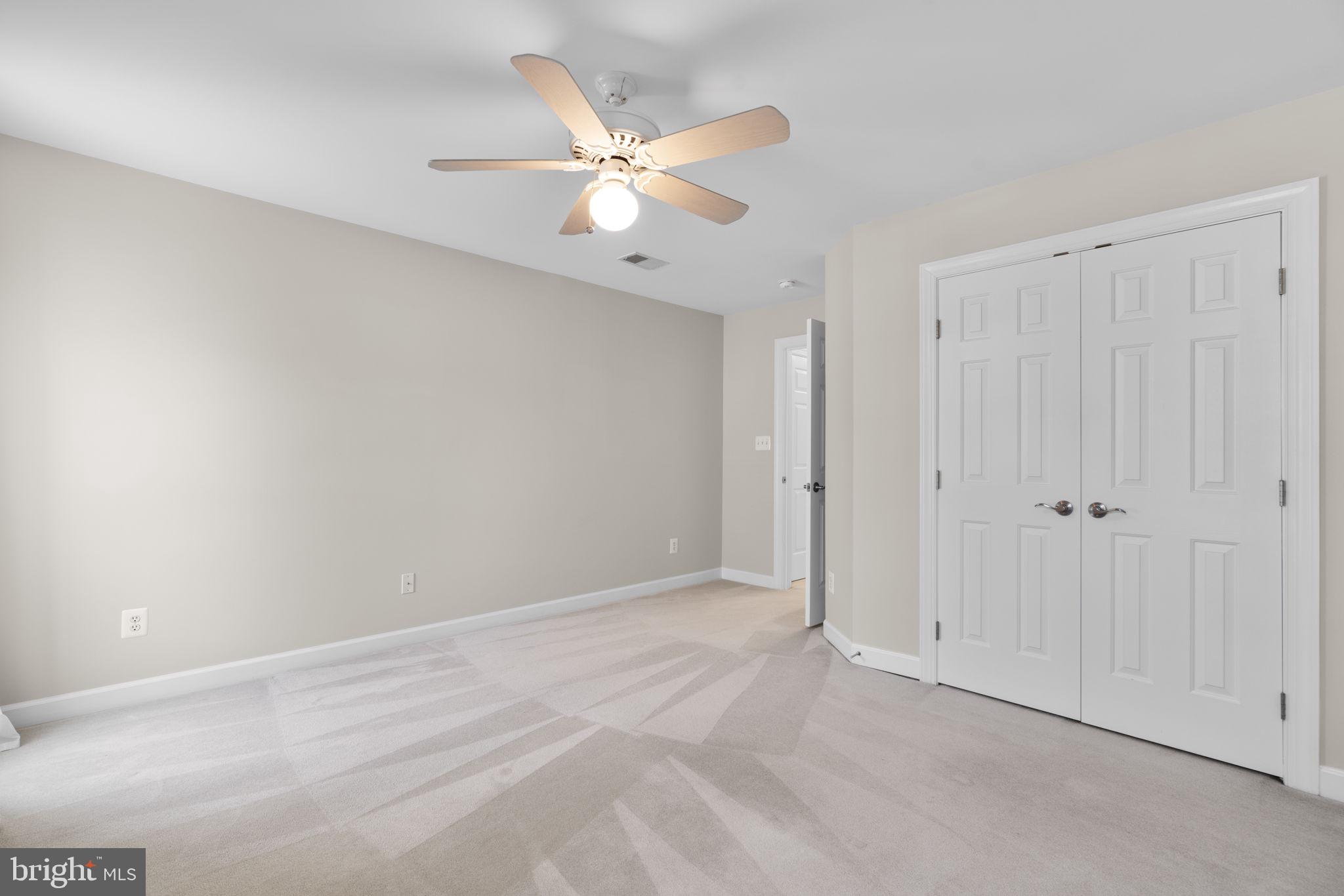 CRESTWOOD - Residential