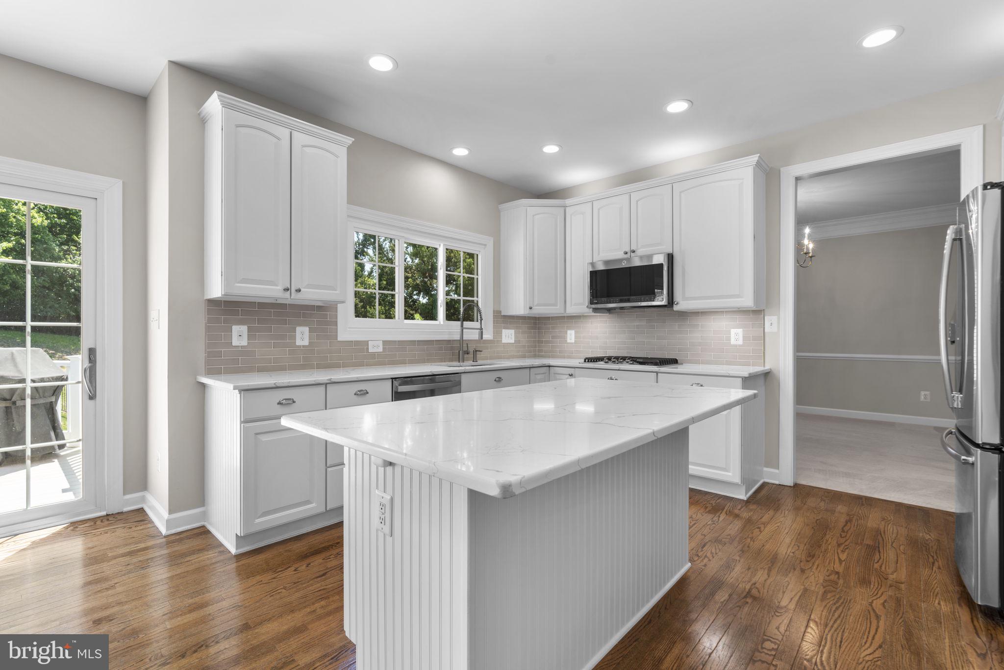 CRESTWOOD - Residential