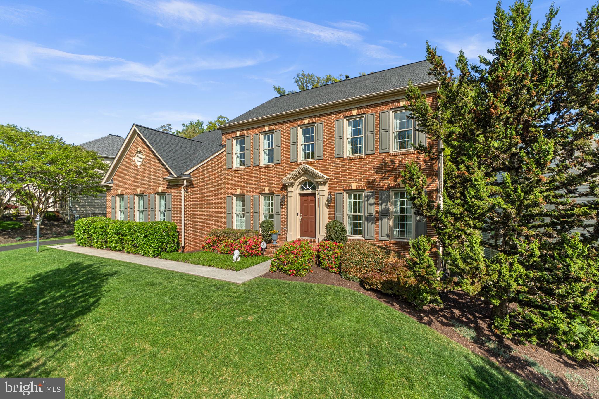 5141 CRESTWOOD LANE