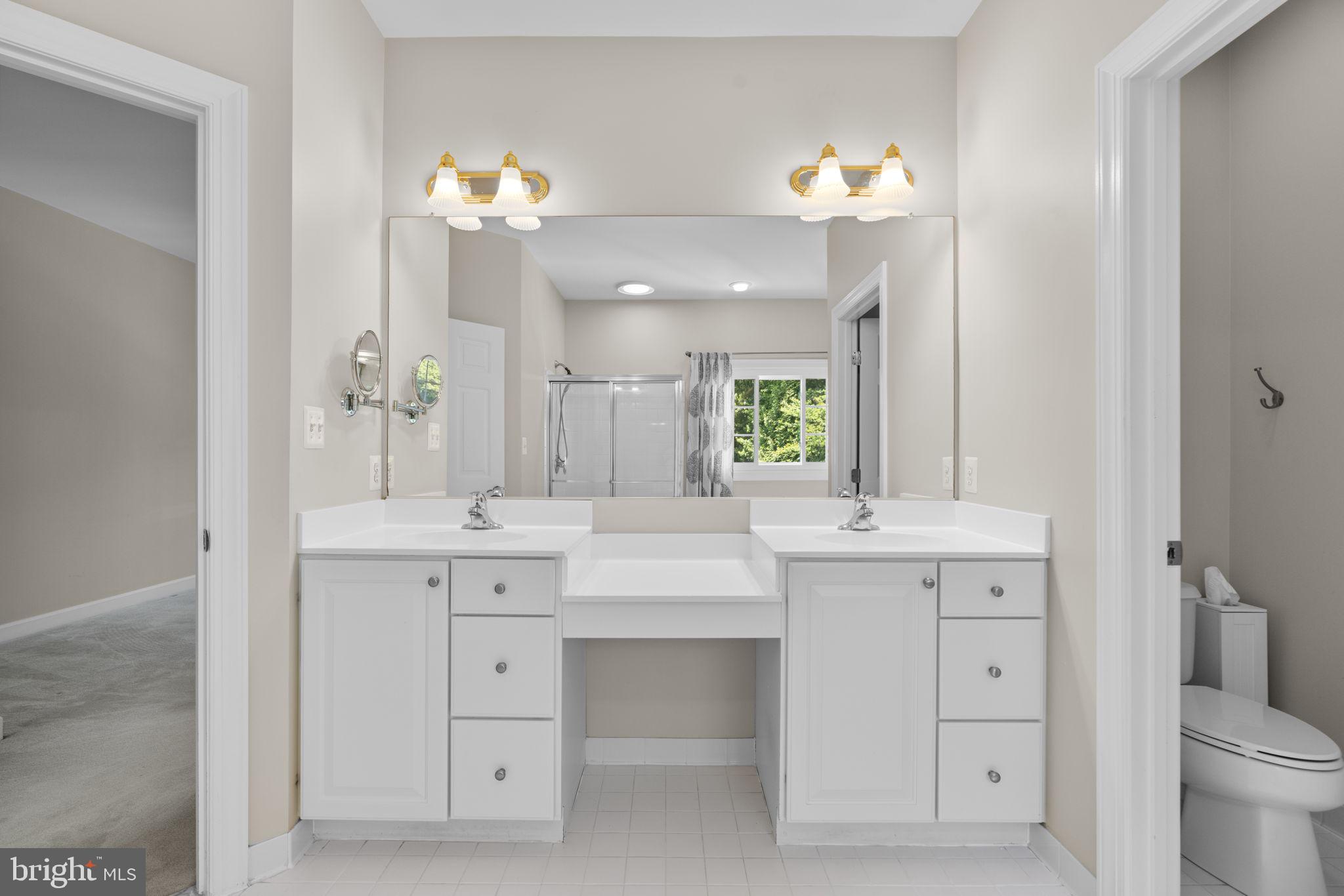 CRESTWOOD - Residential
