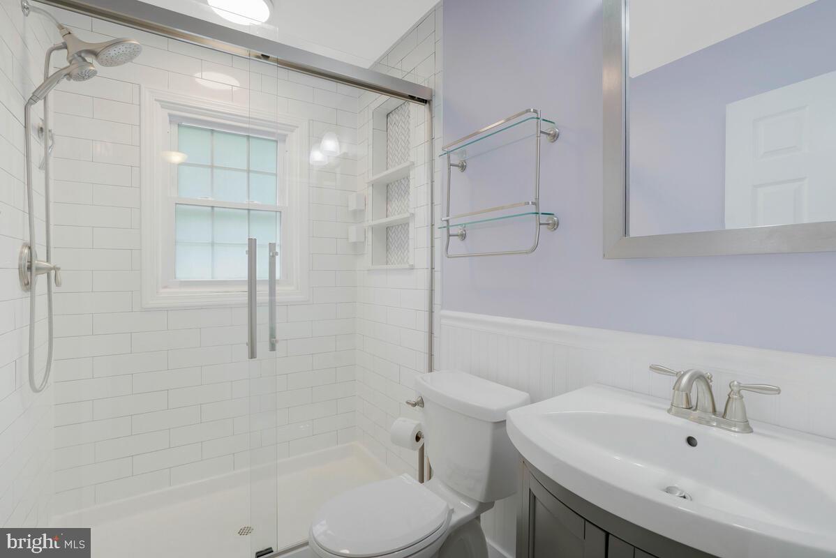 TOWN CREEK - Residential Lease