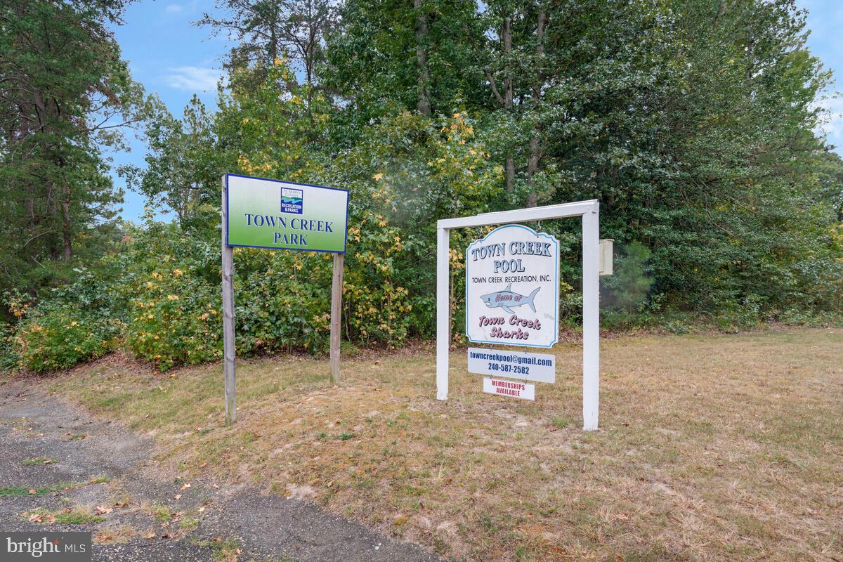 TOWN CREEK - Residential Lease