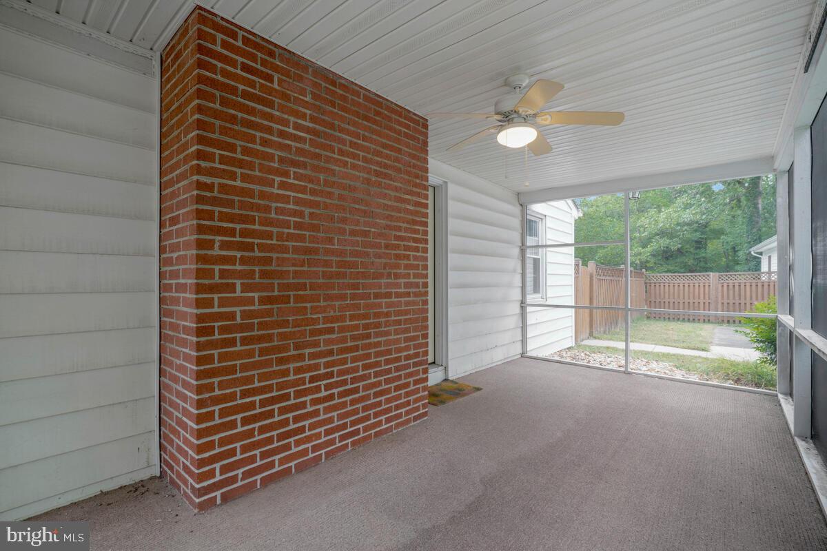 TOWN CREEK - Residential Lease