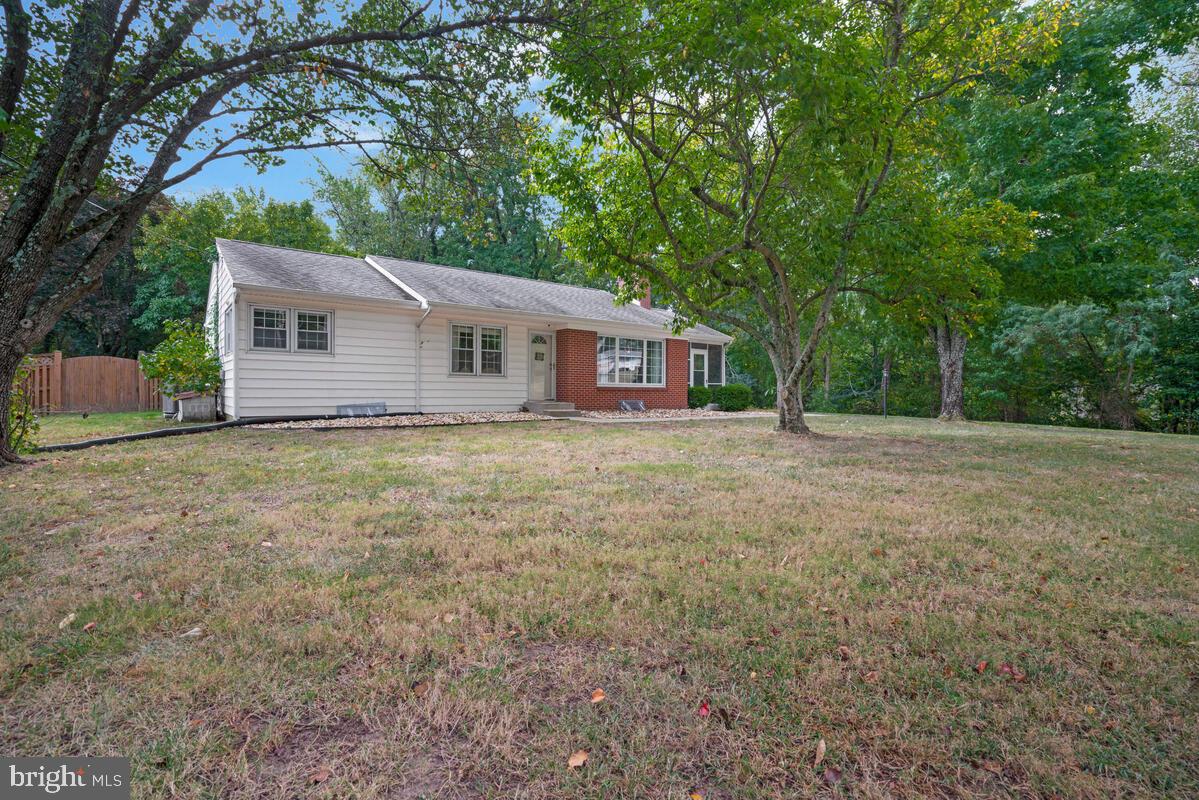 TOWN CREEK - Residential Lease