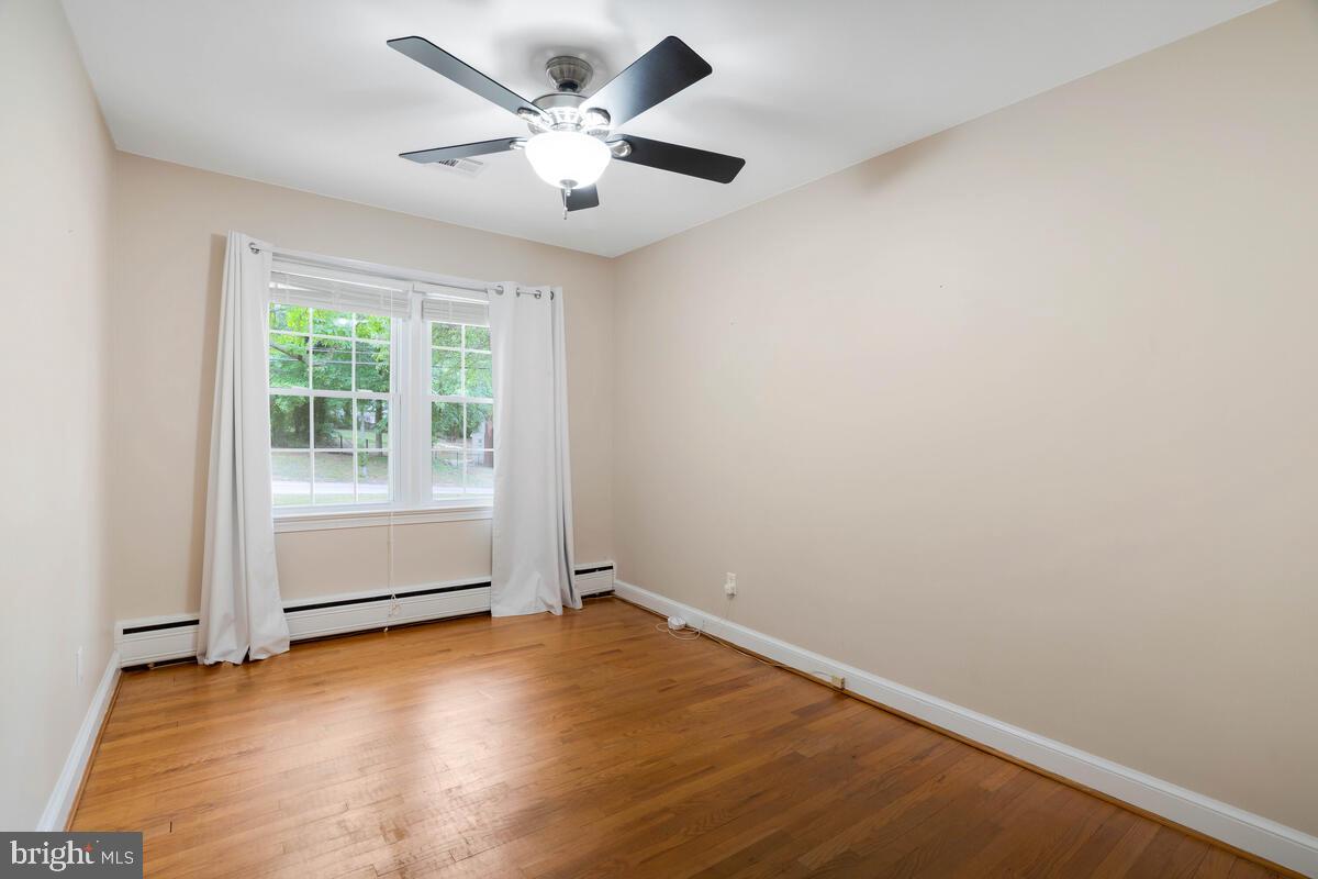 TOWN CREEK - Residential Lease