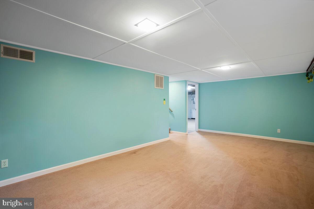 TOWN CREEK - Residential Lease