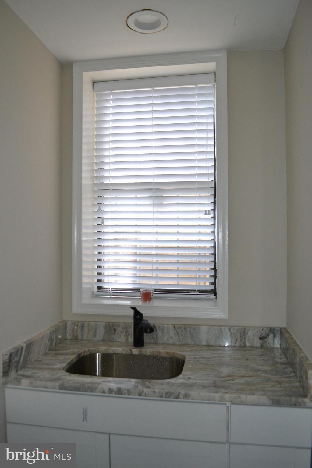 FEDERAL HILL HISTORIC DISTRICT - Residential Lease