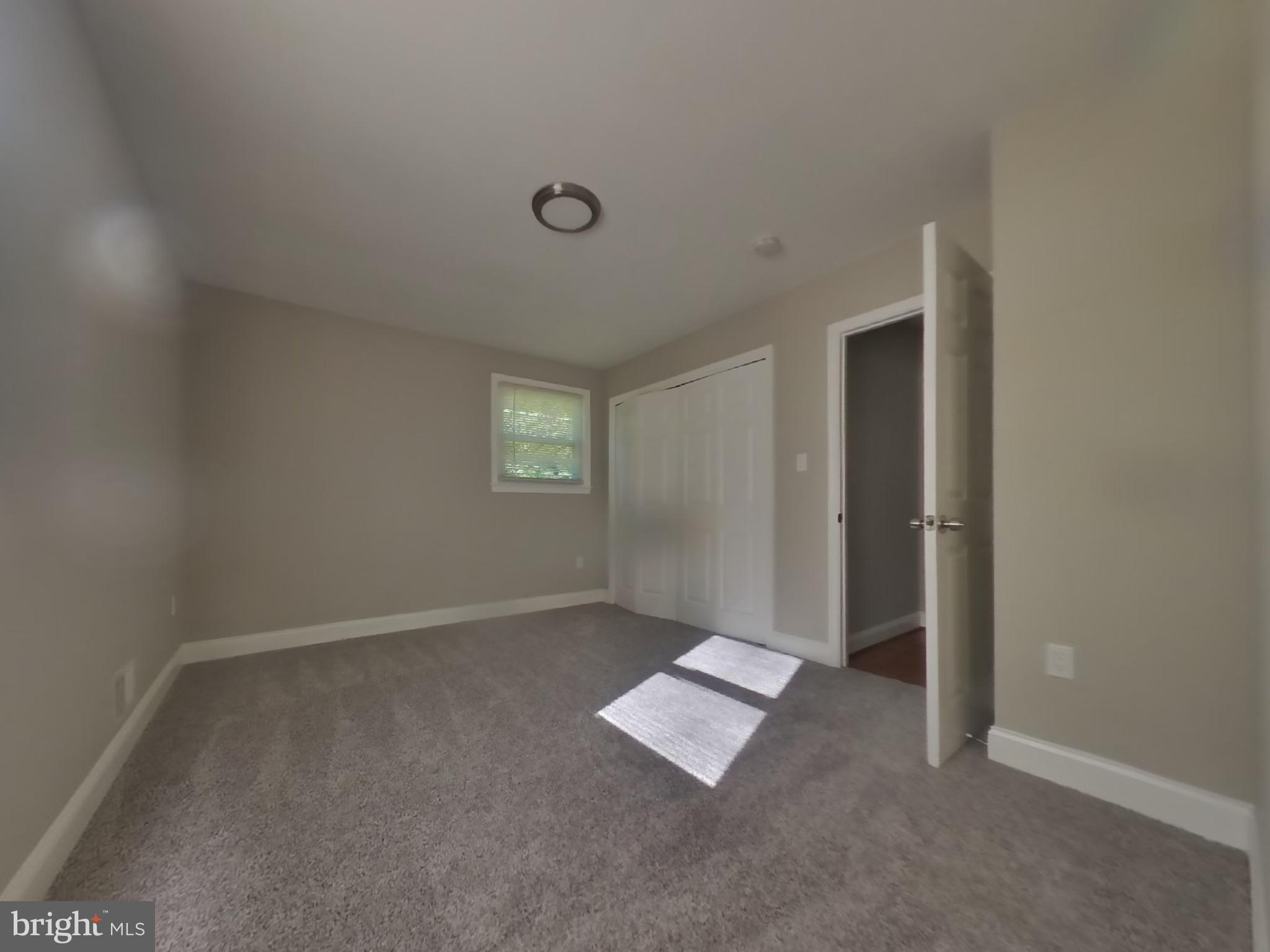 NORTH ROBLEE ACRES - Residential Lease