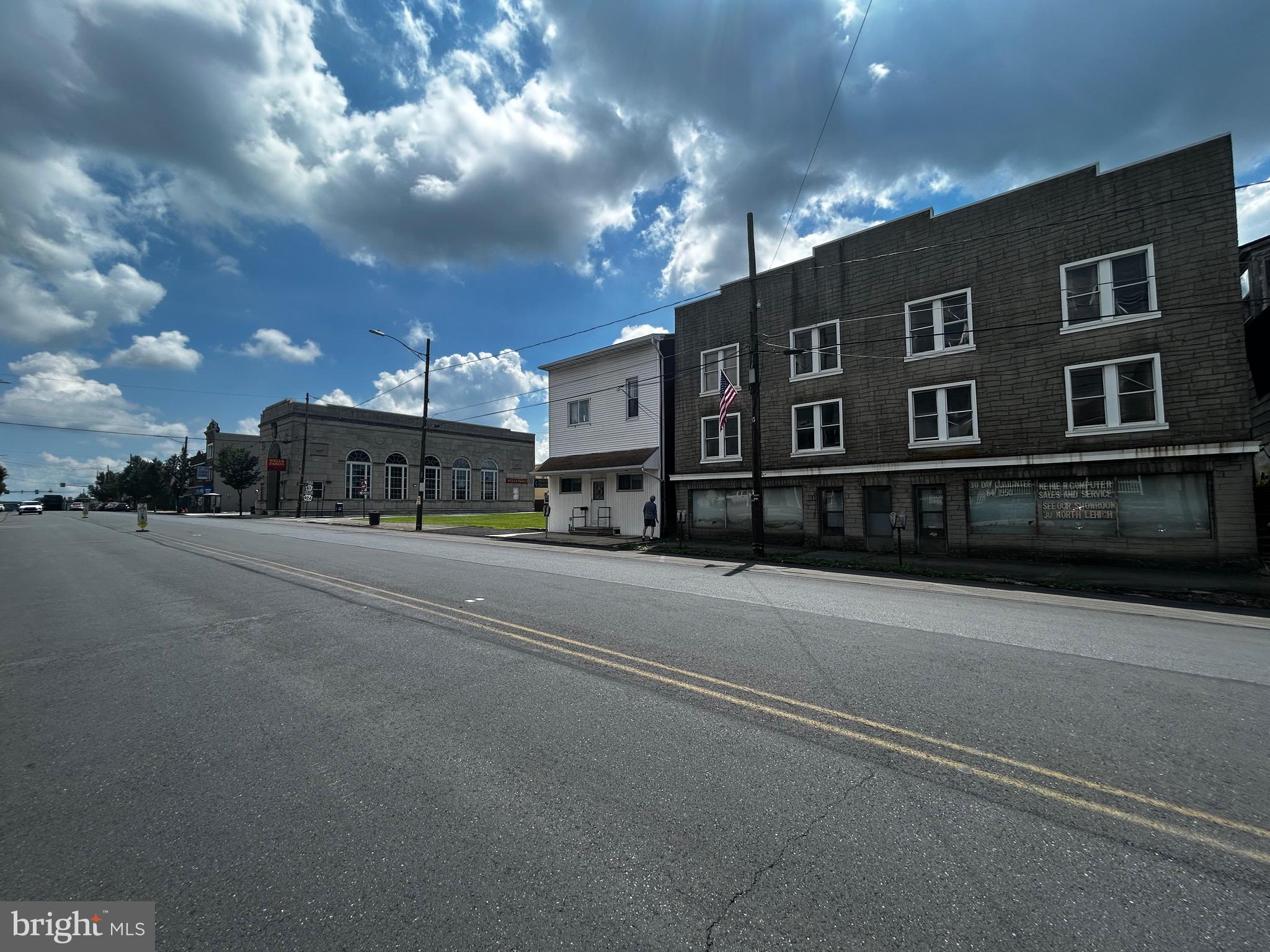 16 N LEHIGH AVENUE