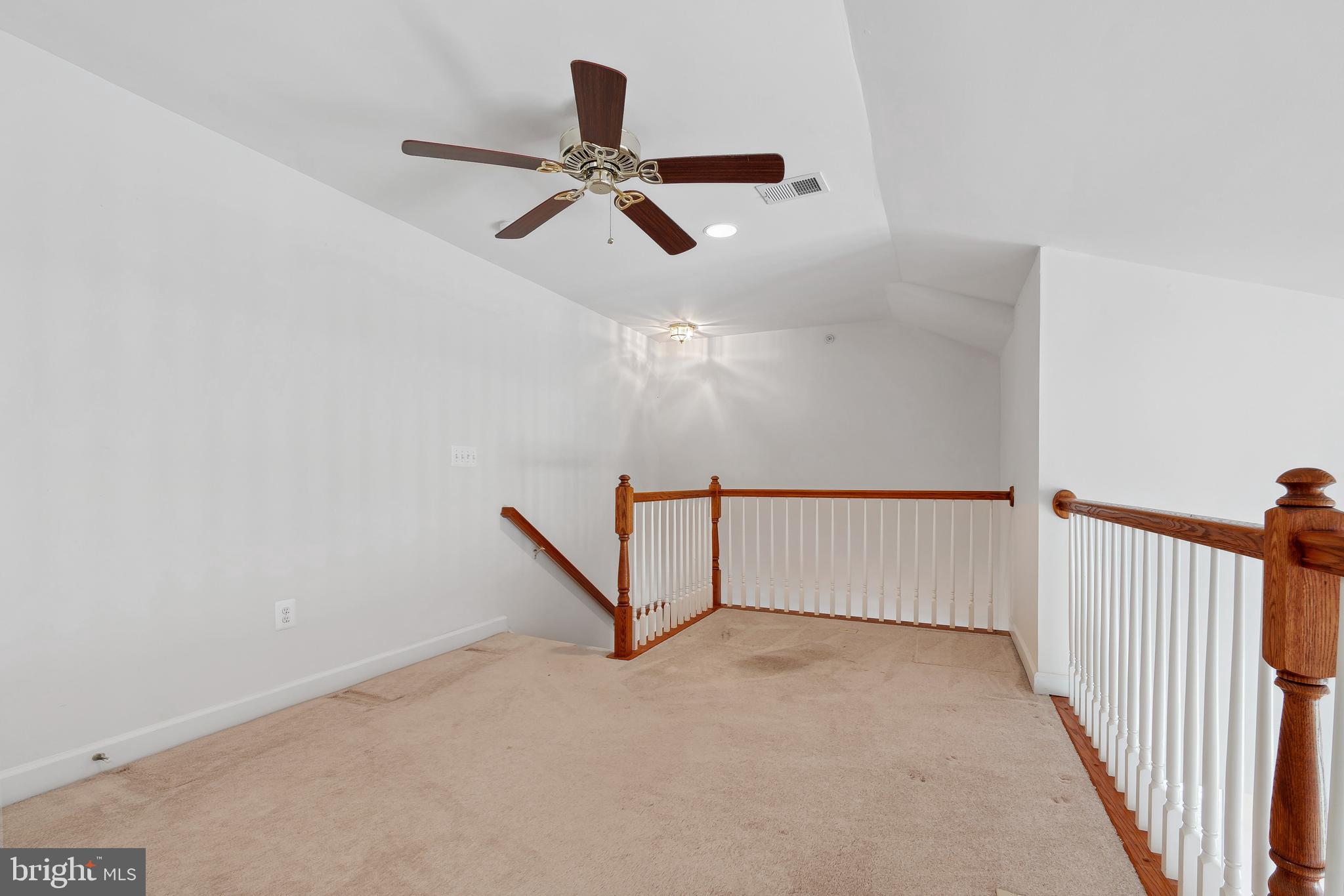 FOUR SEASONS ESTATES - Residential