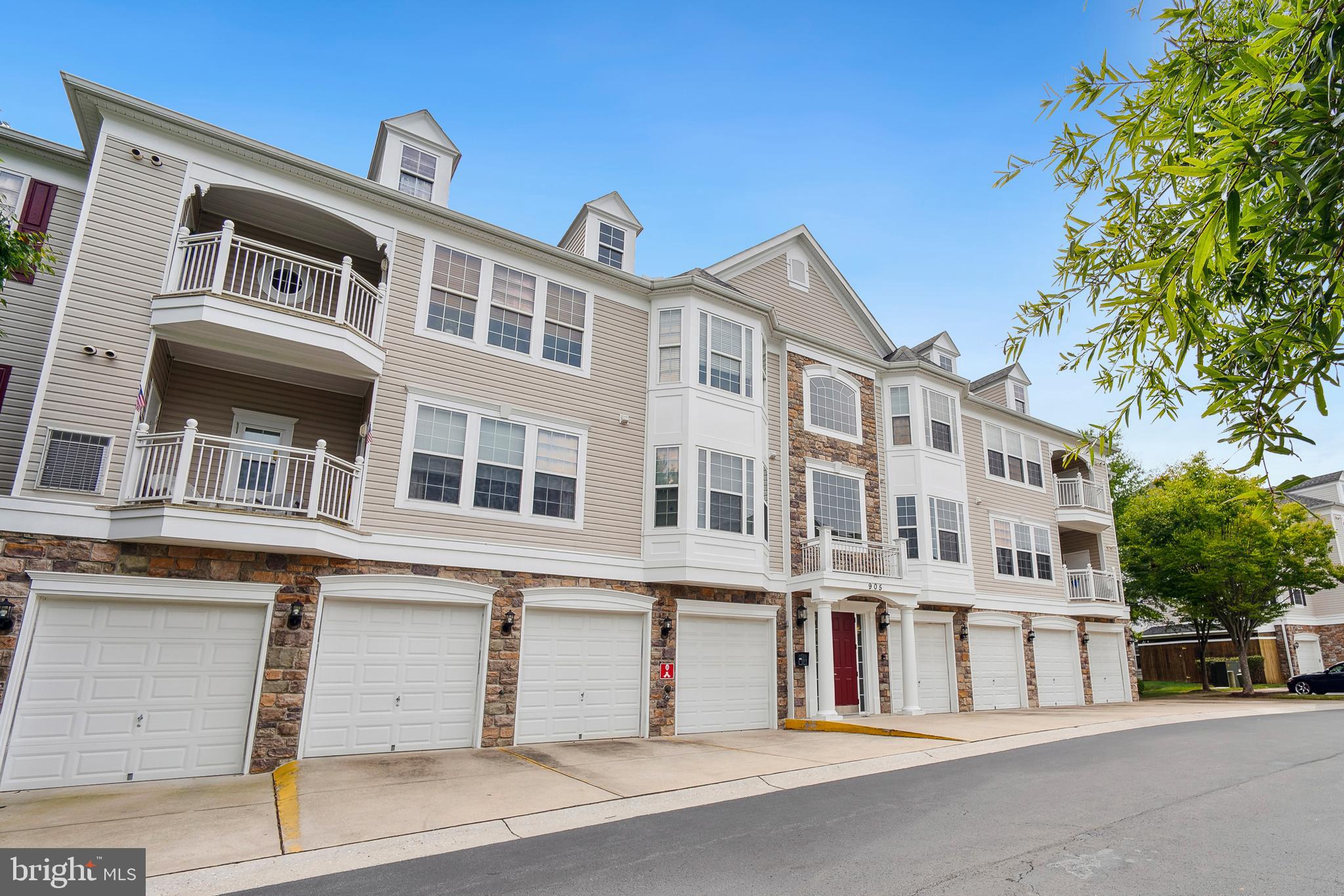 FOUR SEASONS ESTATES - Residential