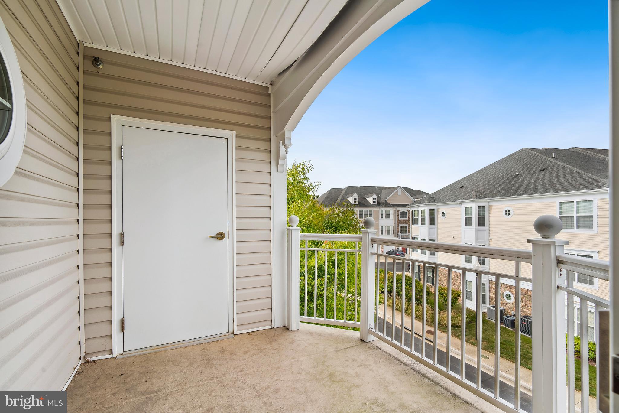 FOUR SEASONS ESTATES - Residential