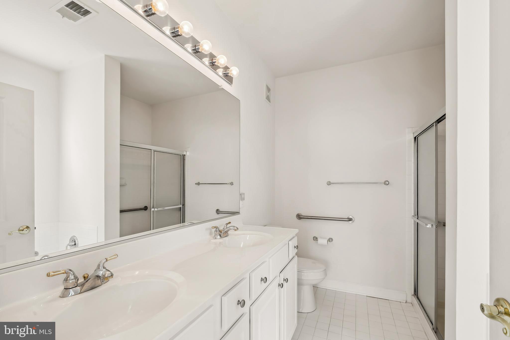 FOUR SEASONS ESTATES - Residential