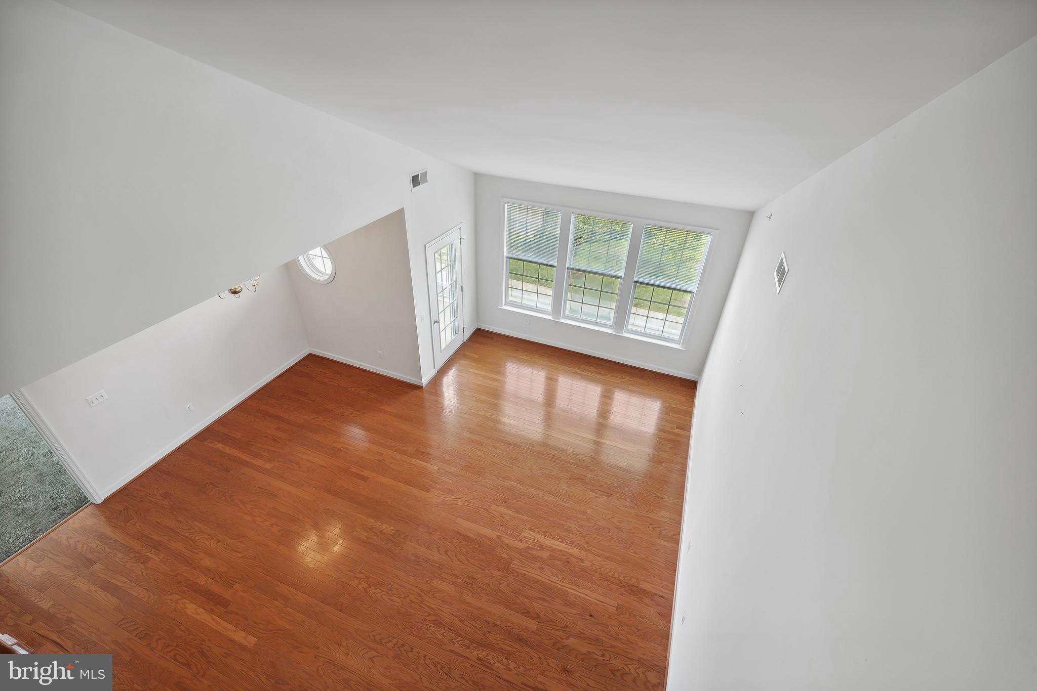 FOUR SEASONS ESTATES - Residential