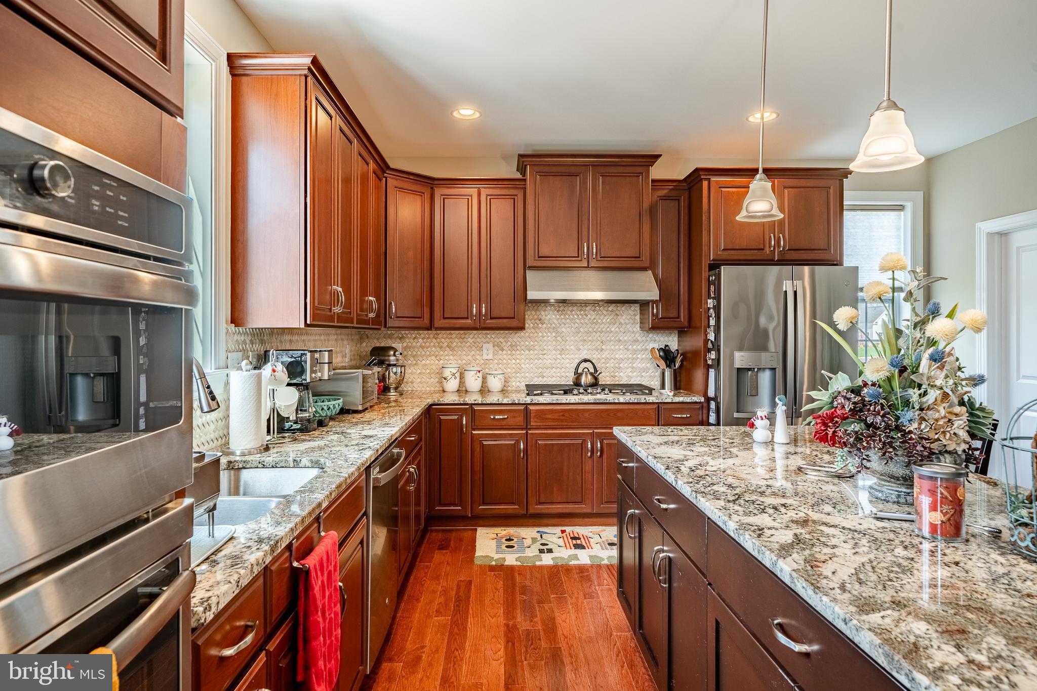 FOUNDERS RESERVE - Residential