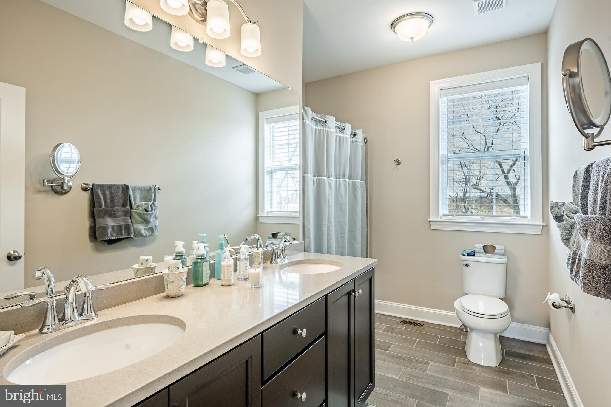 FOUNDERS RESERVE - Residential