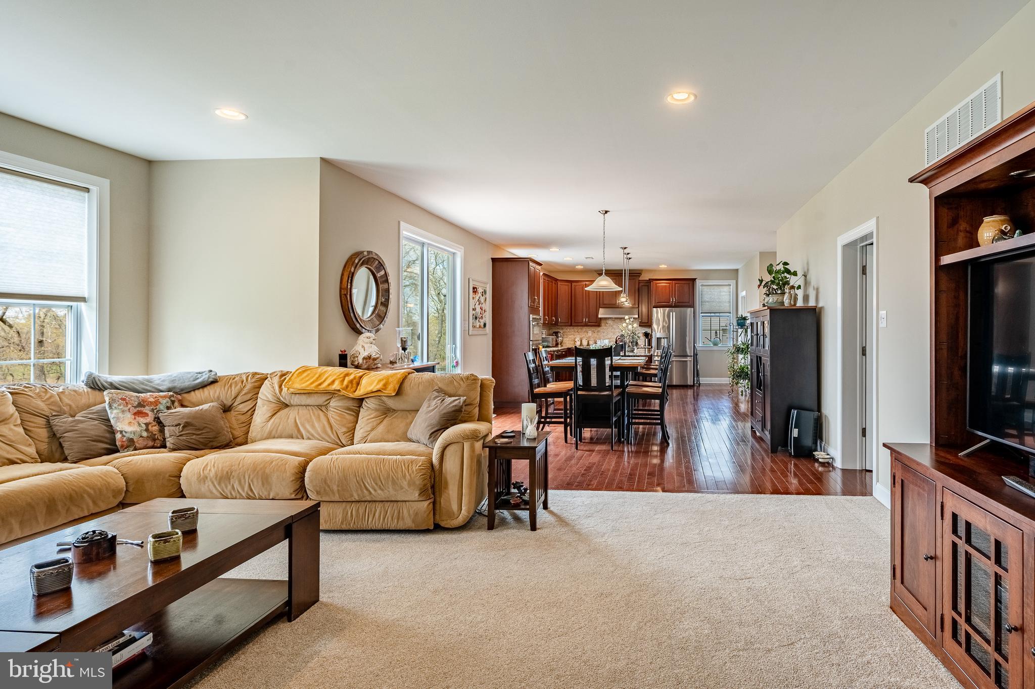 FOUNDERS RESERVE - Residential