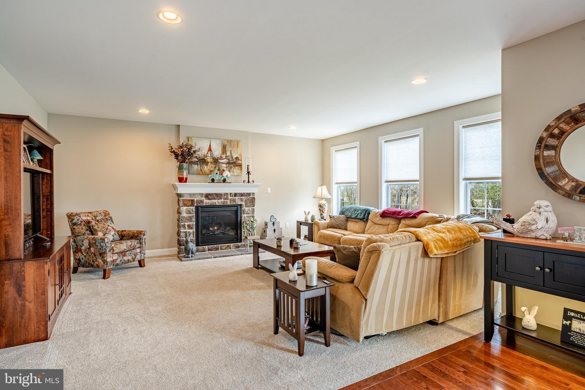 FOUNDERS RESERVE - Residential