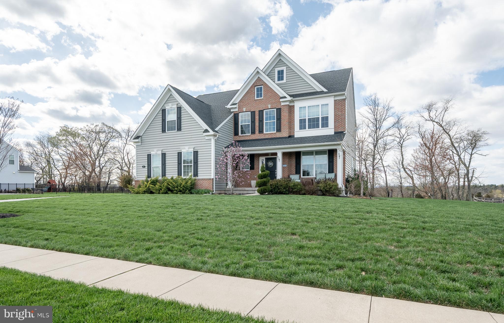 FOUNDERS RESERVE - Residential