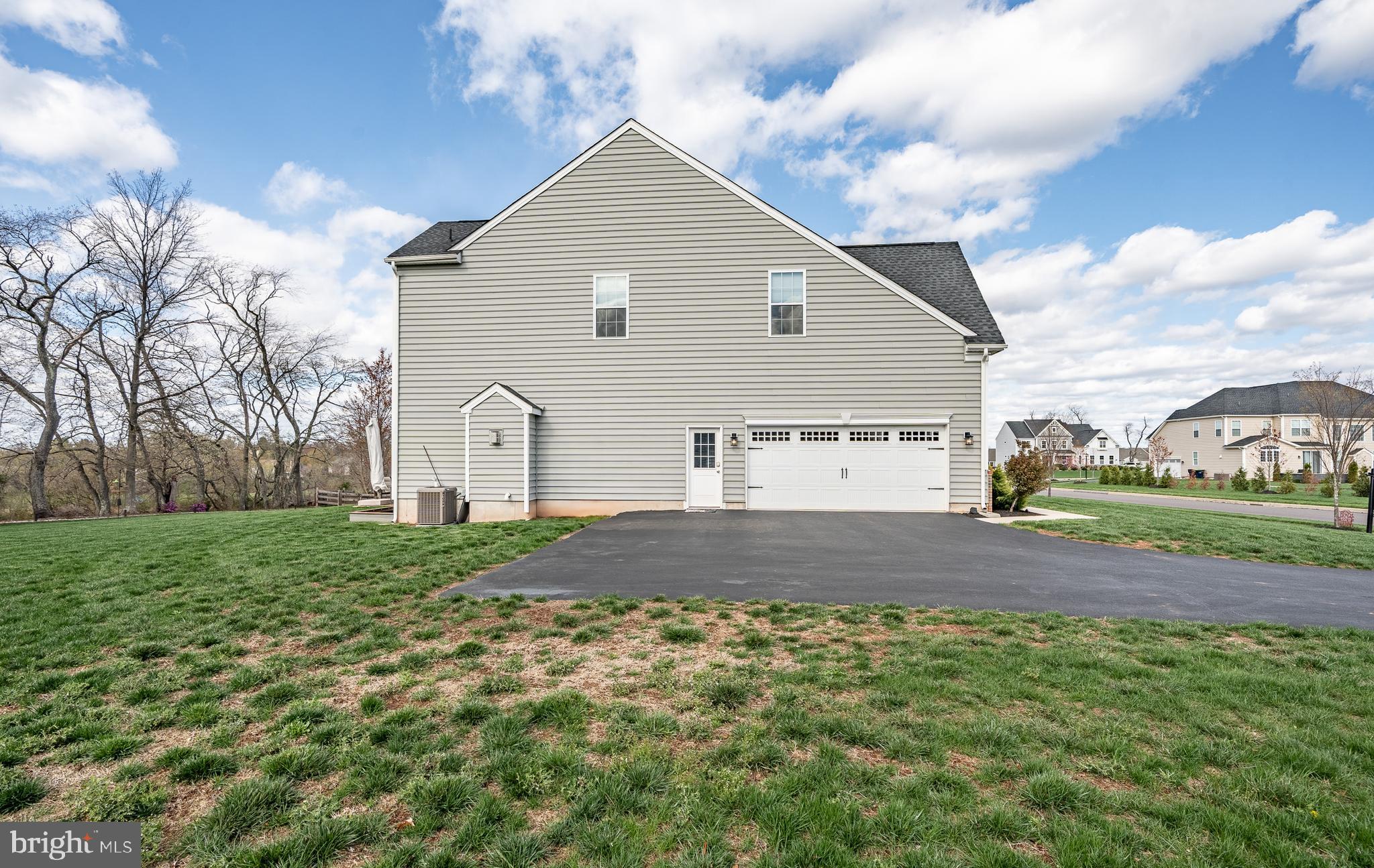 FOUNDERS RESERVE - Residential