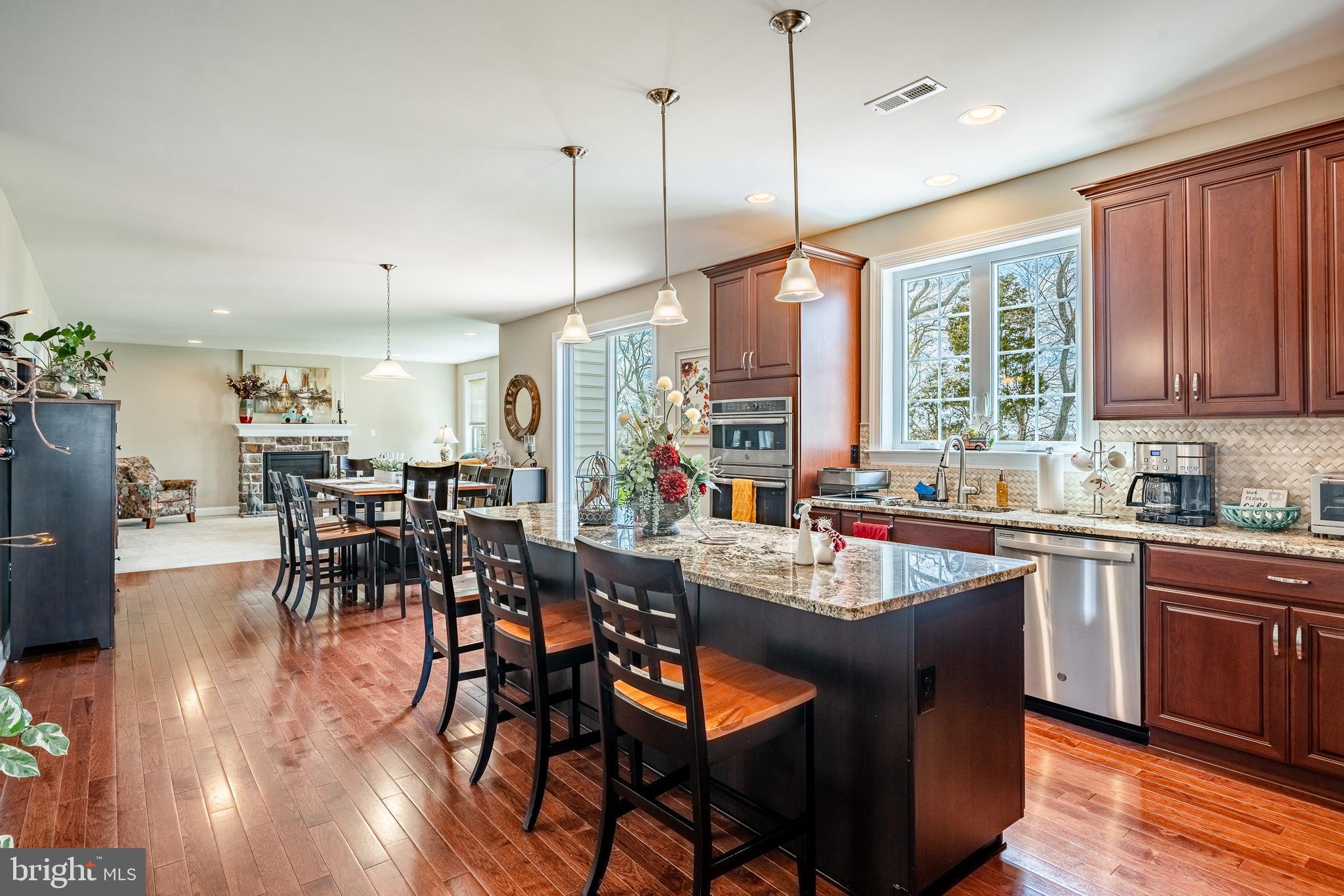 FOUNDERS RESERVE - Residential