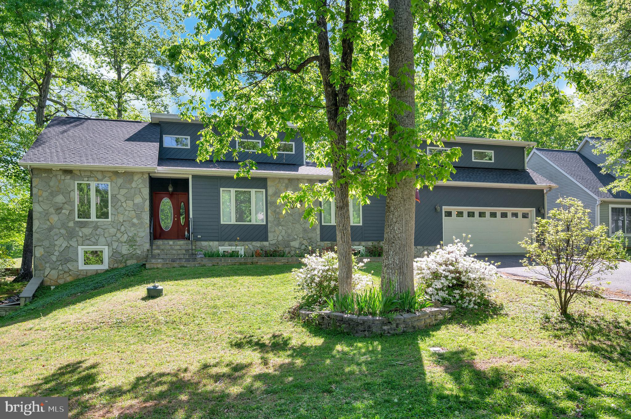 203 LIMESTONE LANE