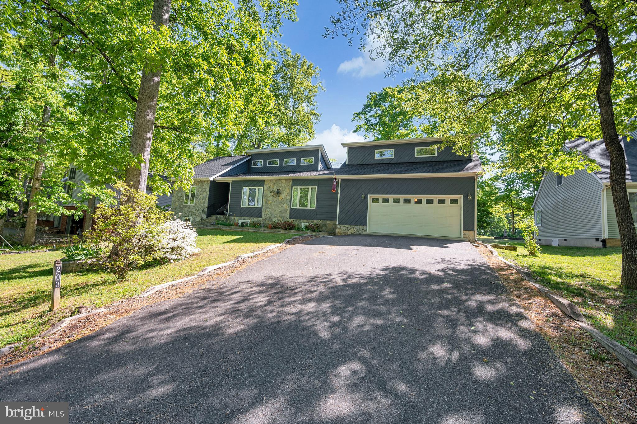 203 LIMESTONE LANE