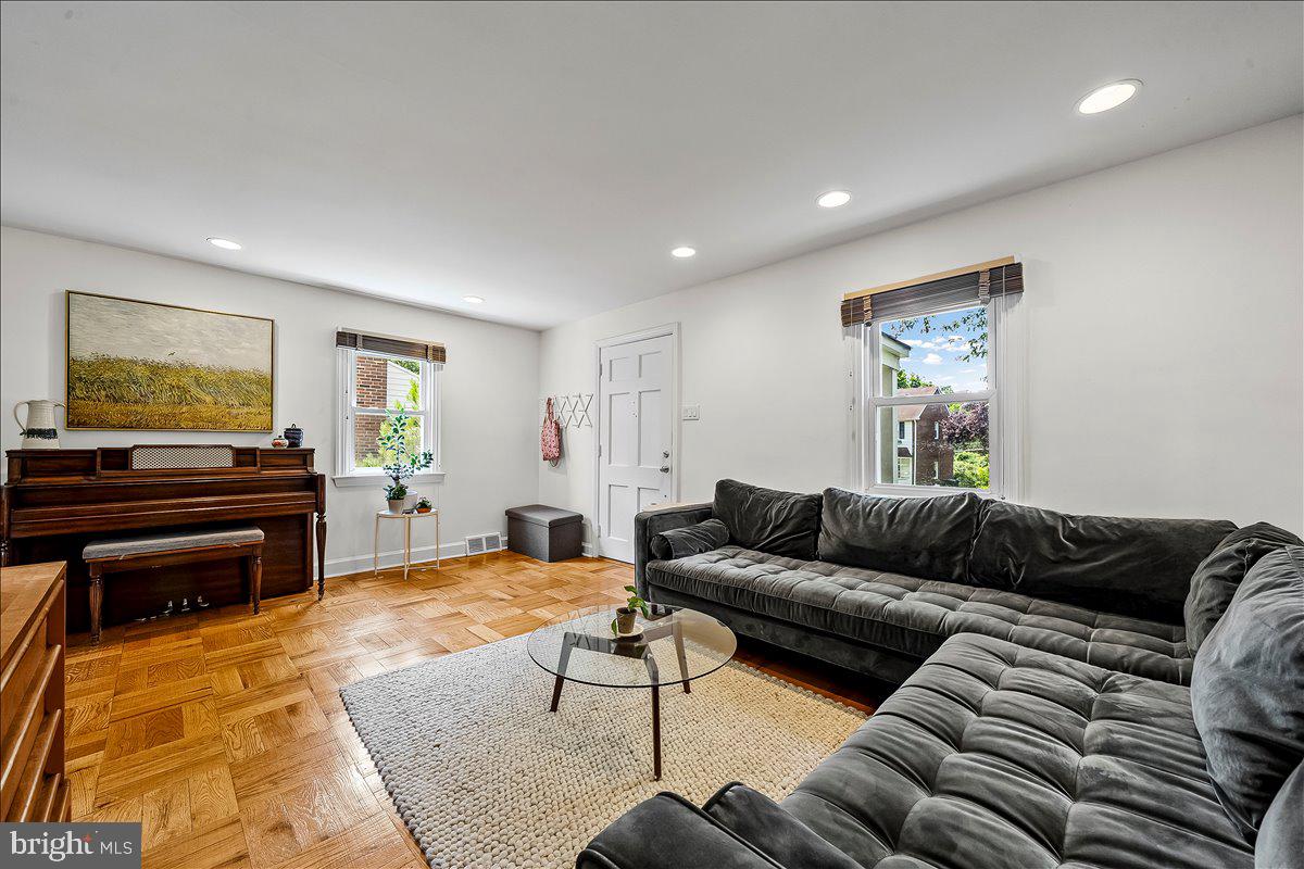 117 ROCK GLEN ROAD