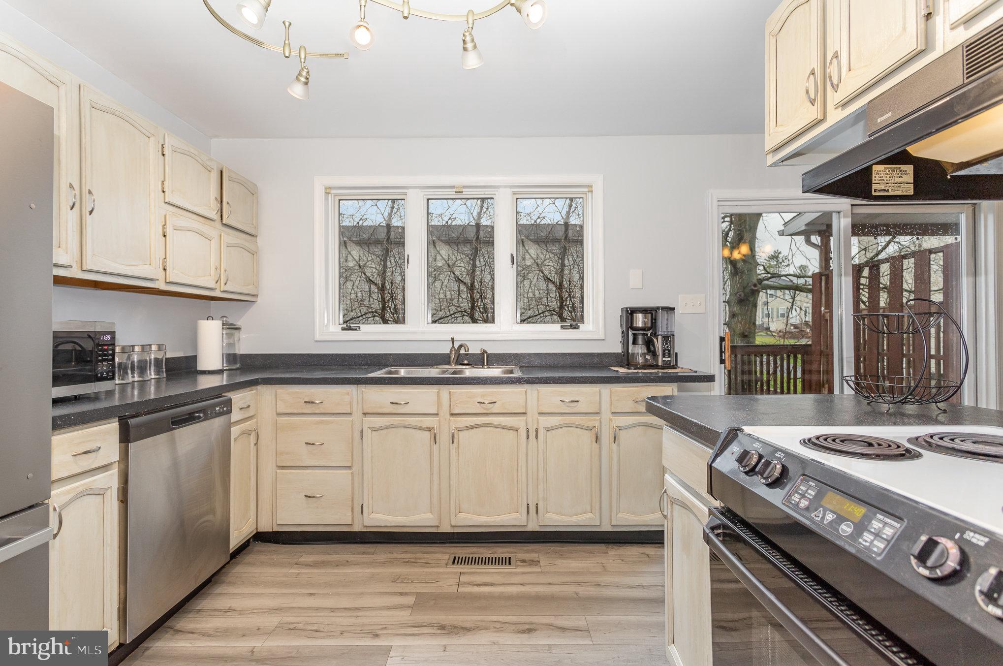 VALLEY GREEN VILLAGE - Residential