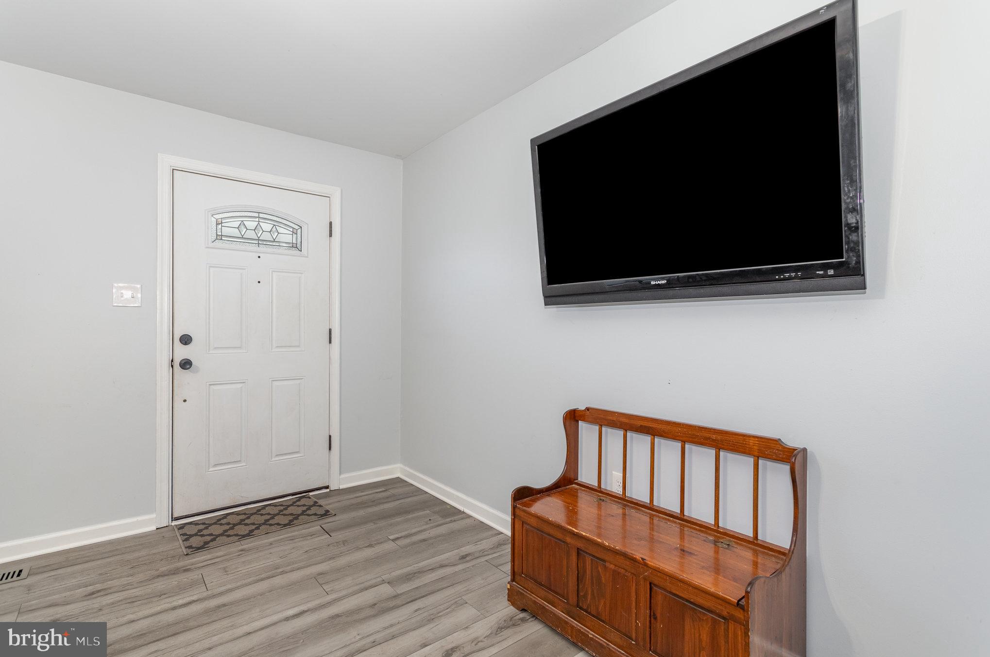 VALLEY GREEN VILLAGE - Residential