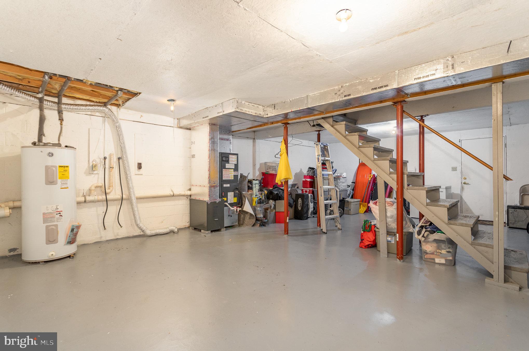 VALLEY GREEN VILLAGE - Residential