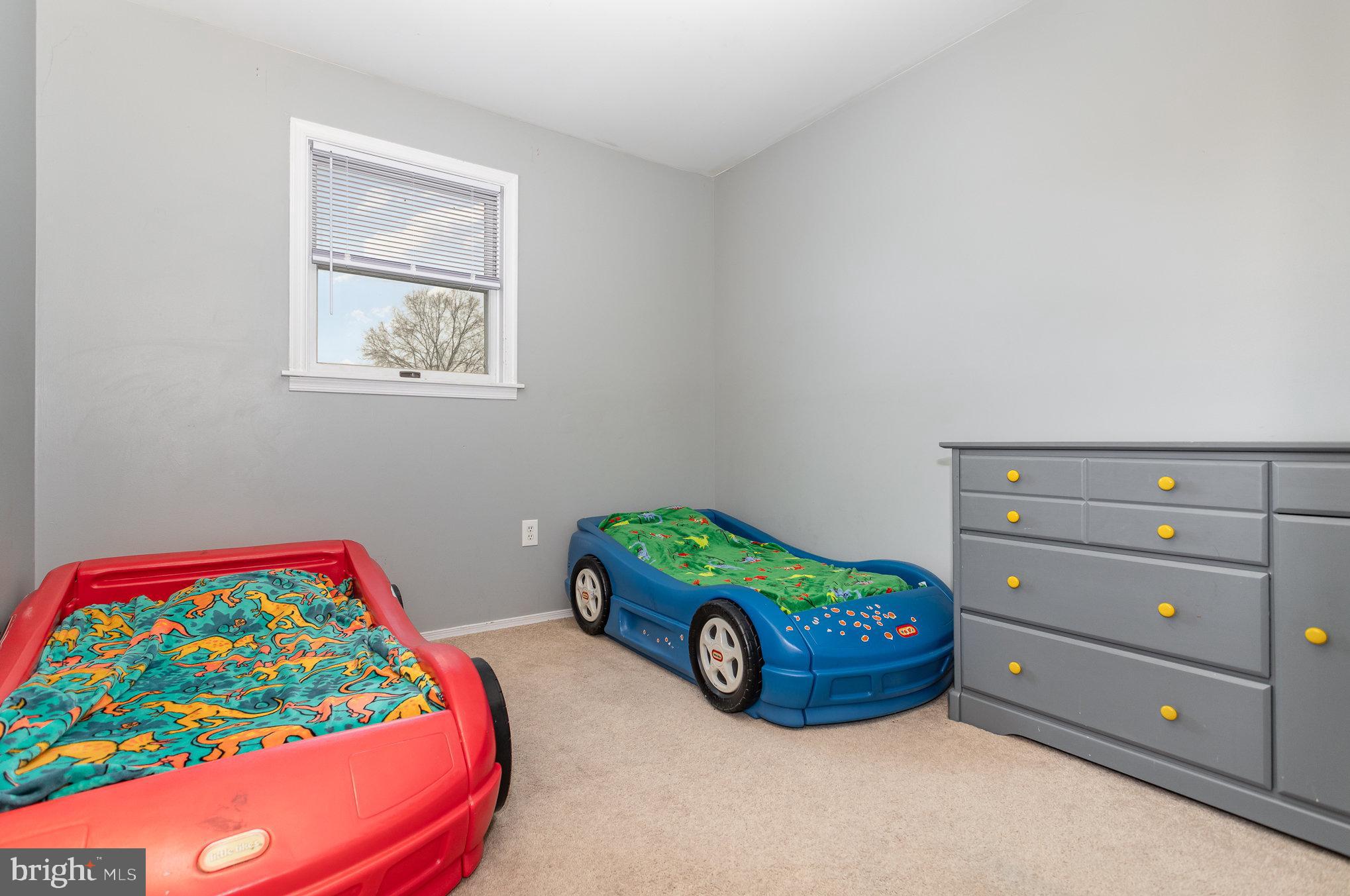 VALLEY GREEN VILLAGE - Residential