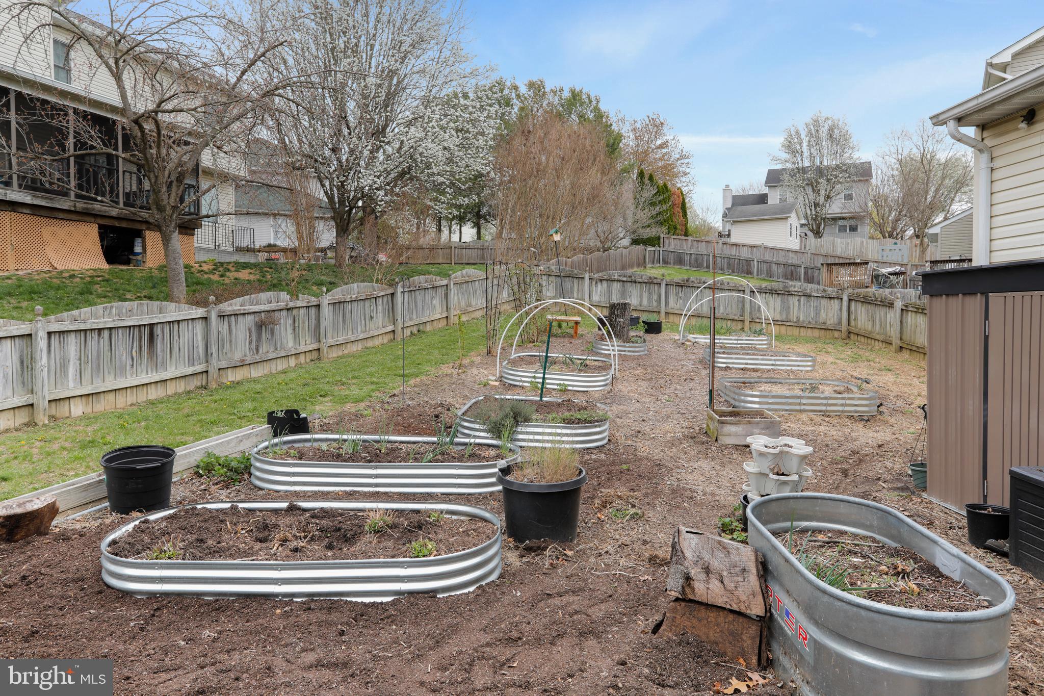 APPLE RIDGE - Residential